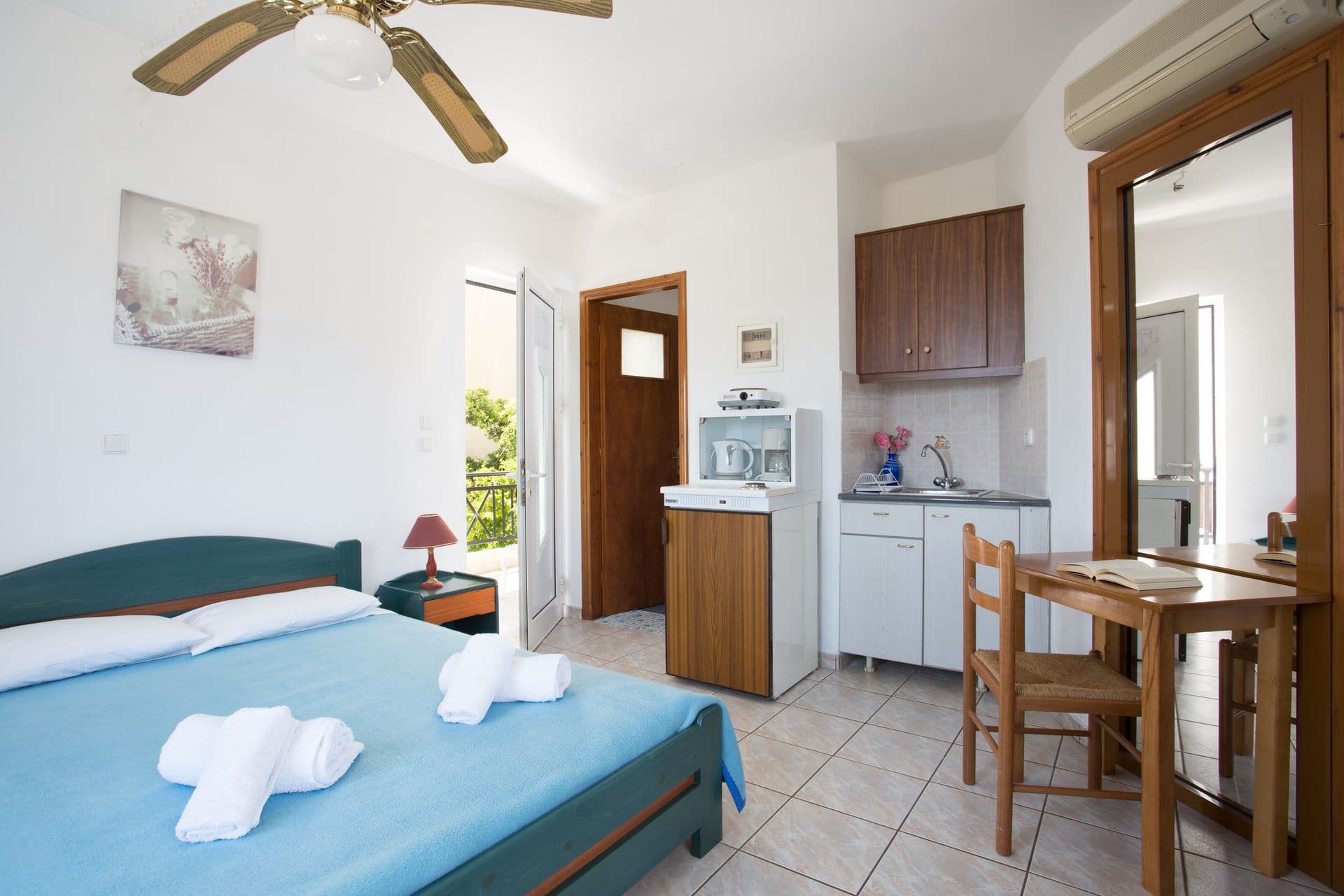 room-types-ROMEOS-DBL-0.jpg