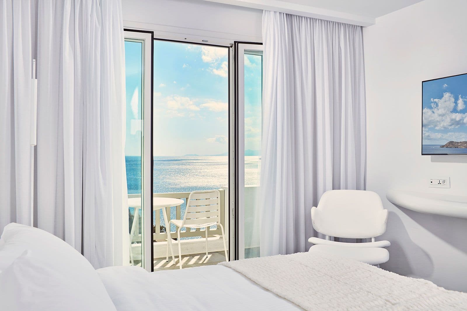 room-types-ROYALMYC-SUPREC-0.jpg