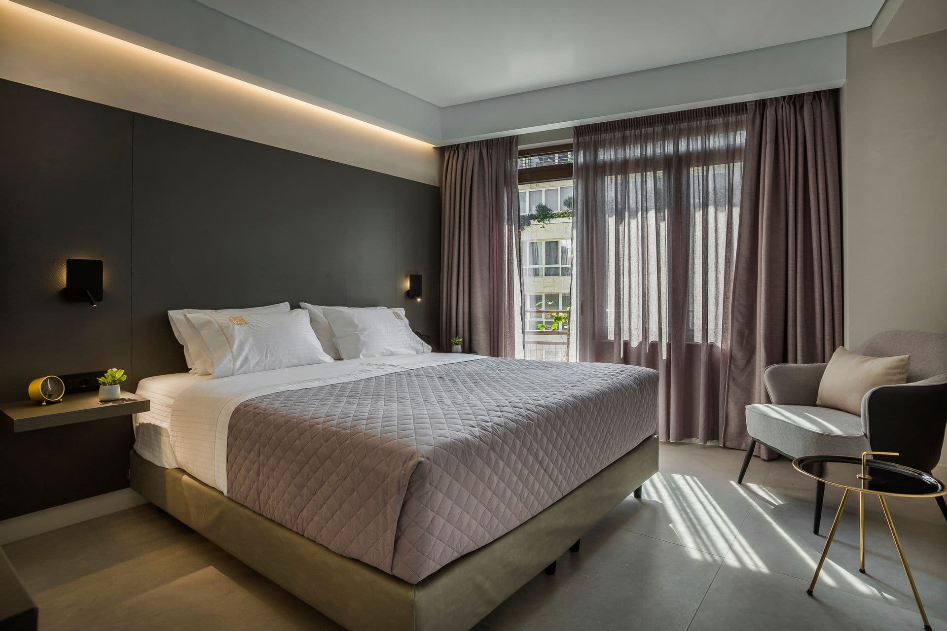 room-types-ROYALTYATH-EXECUT-0.jpg