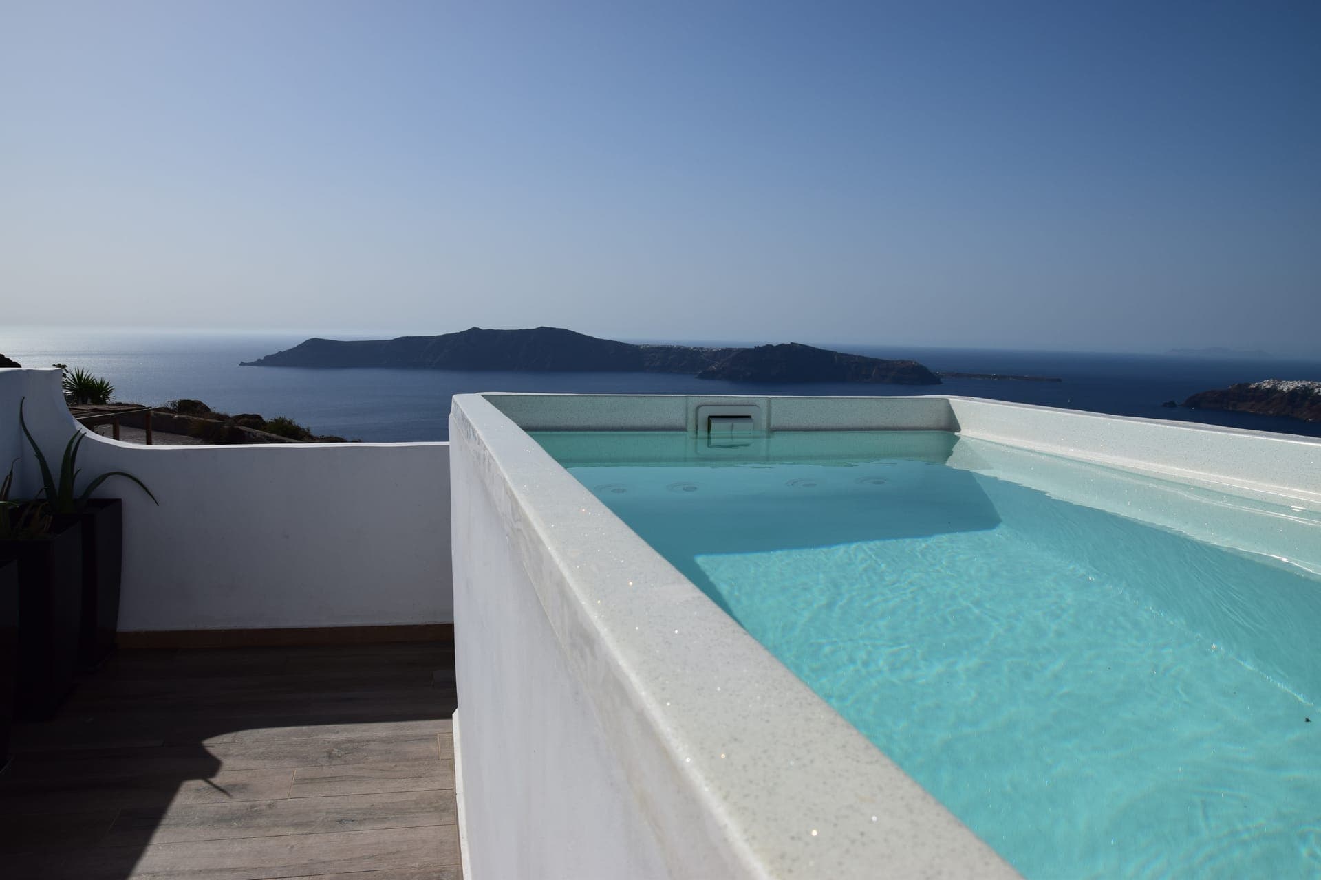 room-types-SANBALCONY-LFT-0.jpg