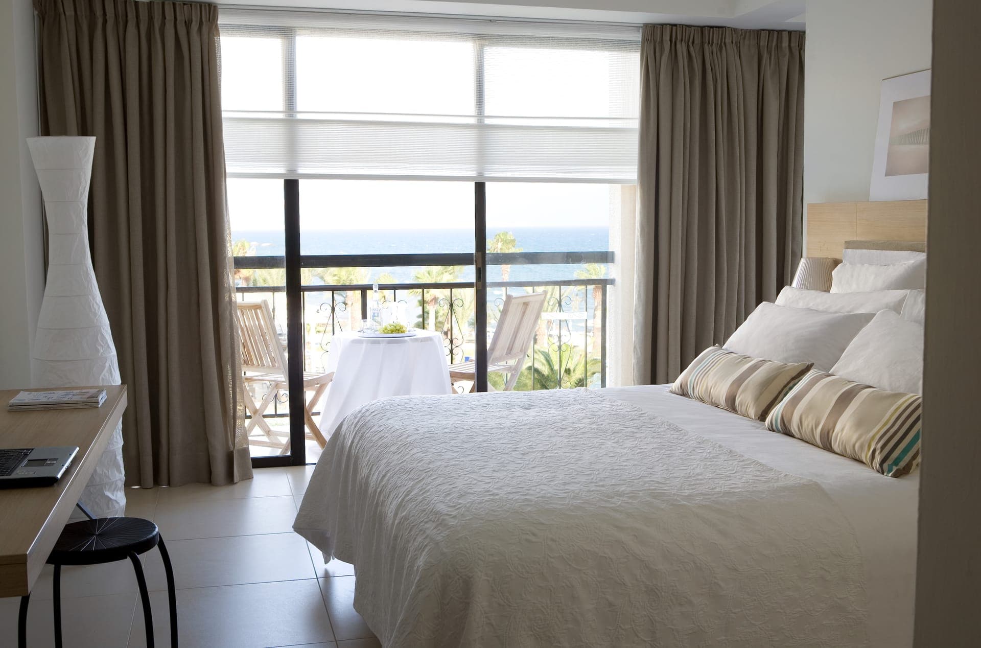 room-types-SANDYBCH-EXESV-0.jpg