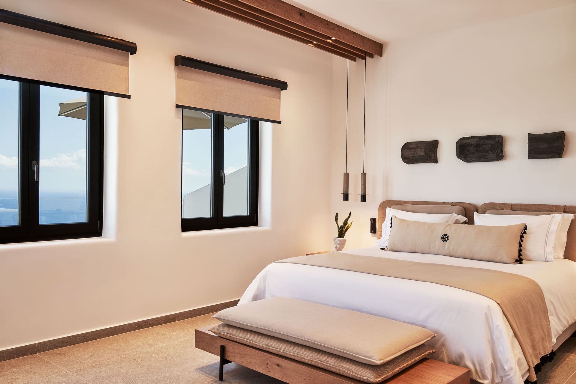 room-types-SANTANNA-SVPOOL-0.jpg