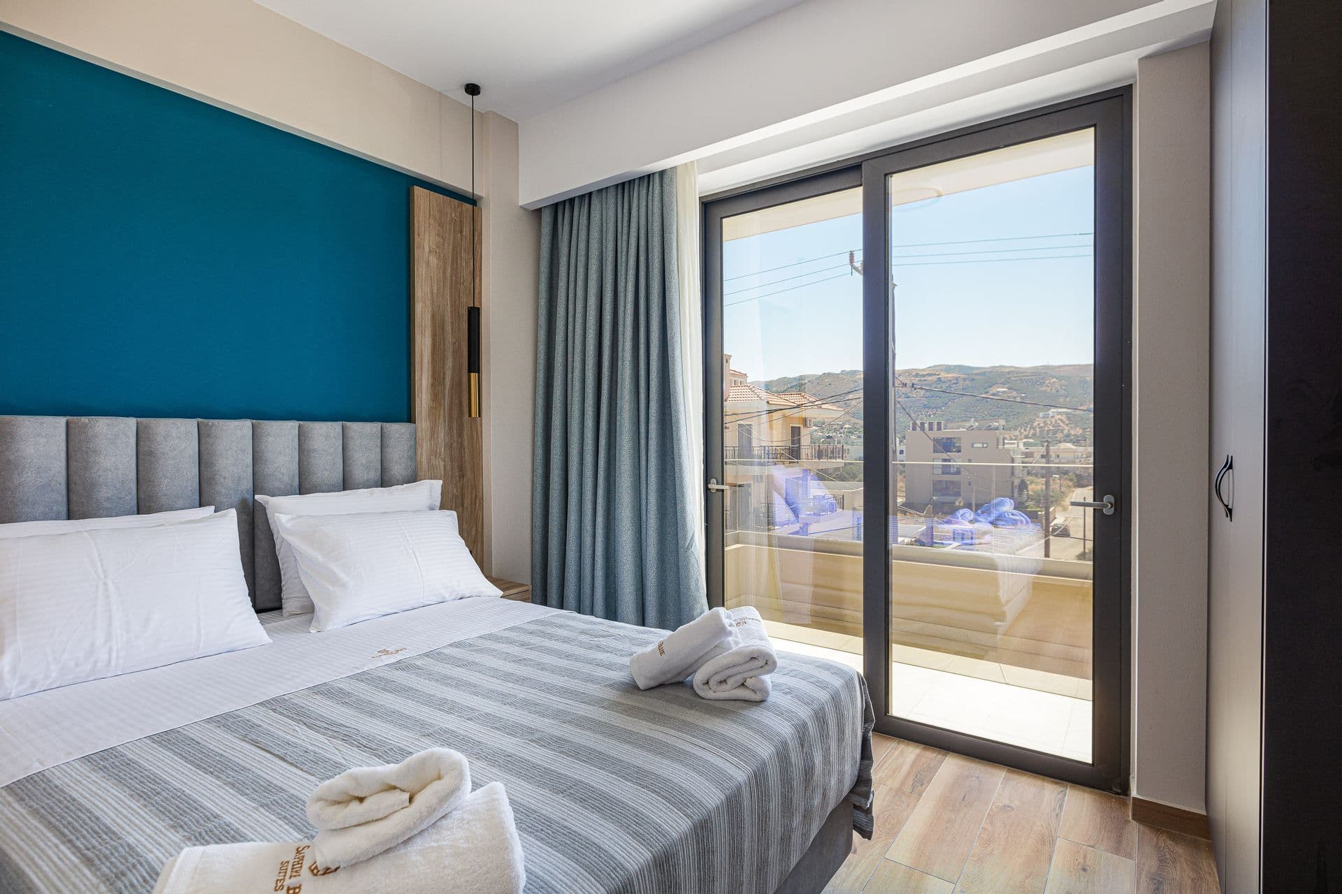 room-types-SAPPHIREBL-1BEDAP-0.jpg