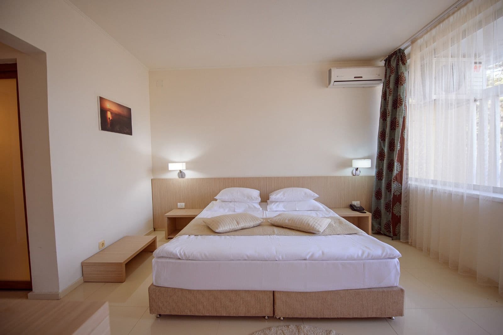 room-types-SARAHOTEL-SUITEJ-0.jpg