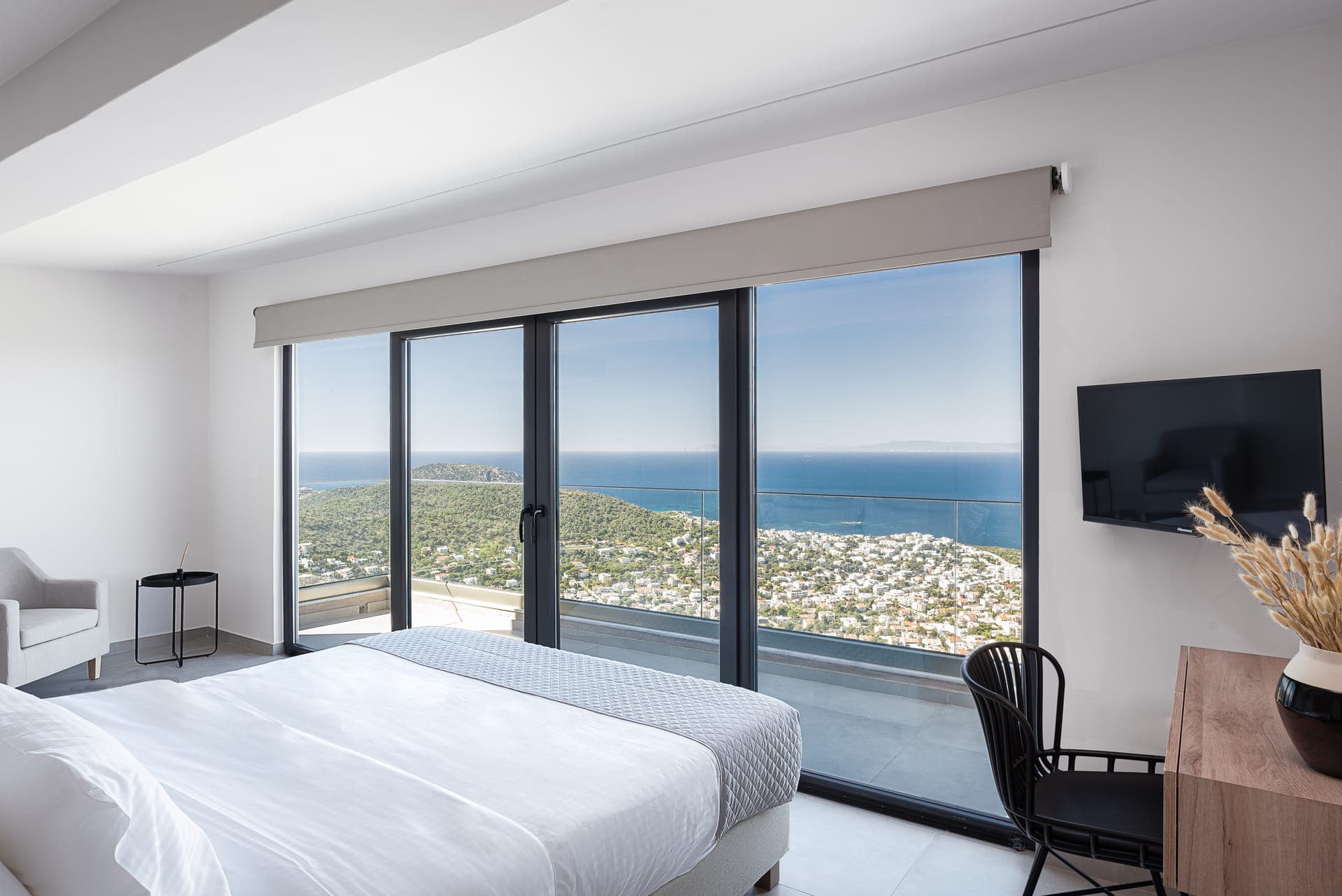 room-types-SARONIDAHI-SUPER-0.jpg