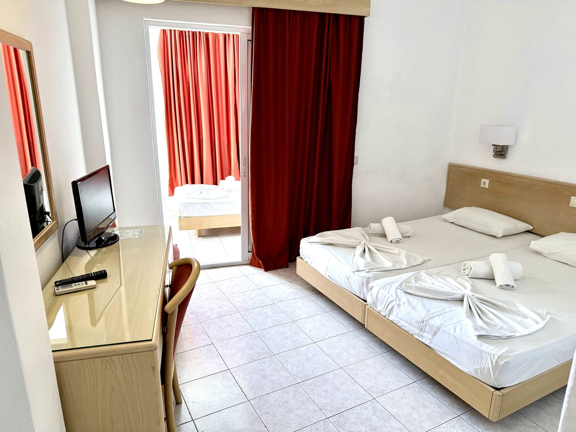 room-types-SAVRHOD-STD-0.jpg