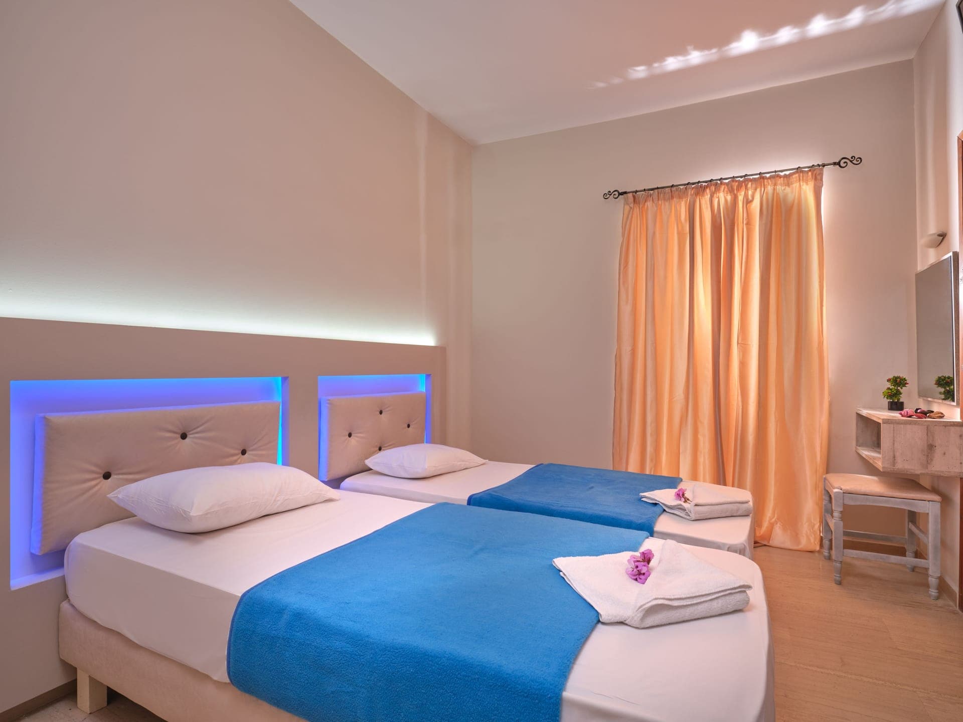 room-types-SAVVASHTL-DOUBLE-0.jpg