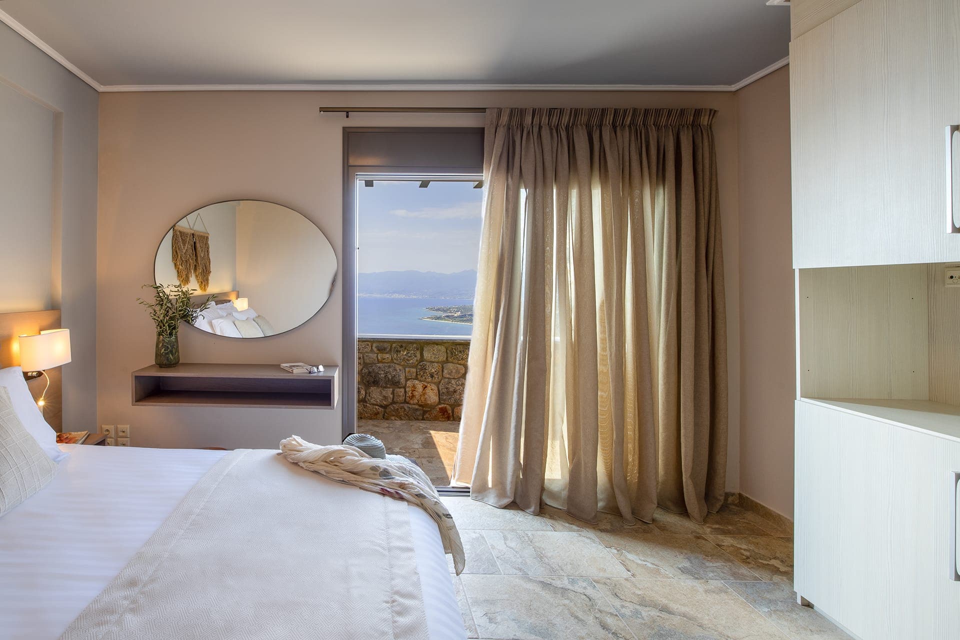 room-types-SEAROCKSVL-CMPLX-0.jpg