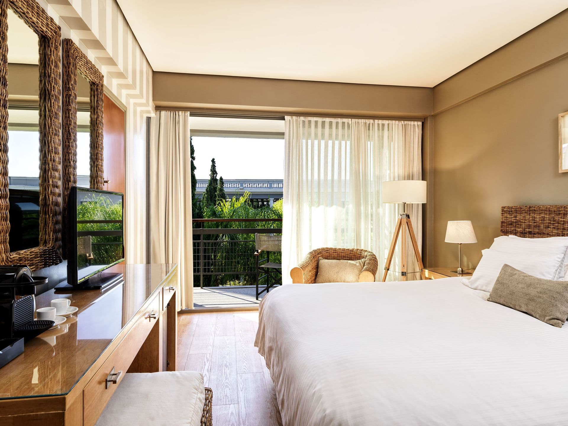 room-types-SEAVIEW-CLSS-0.jpg