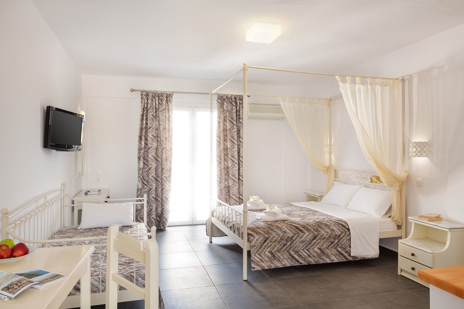 room-types-SEAVIEWBAY-SDR-0.jpg