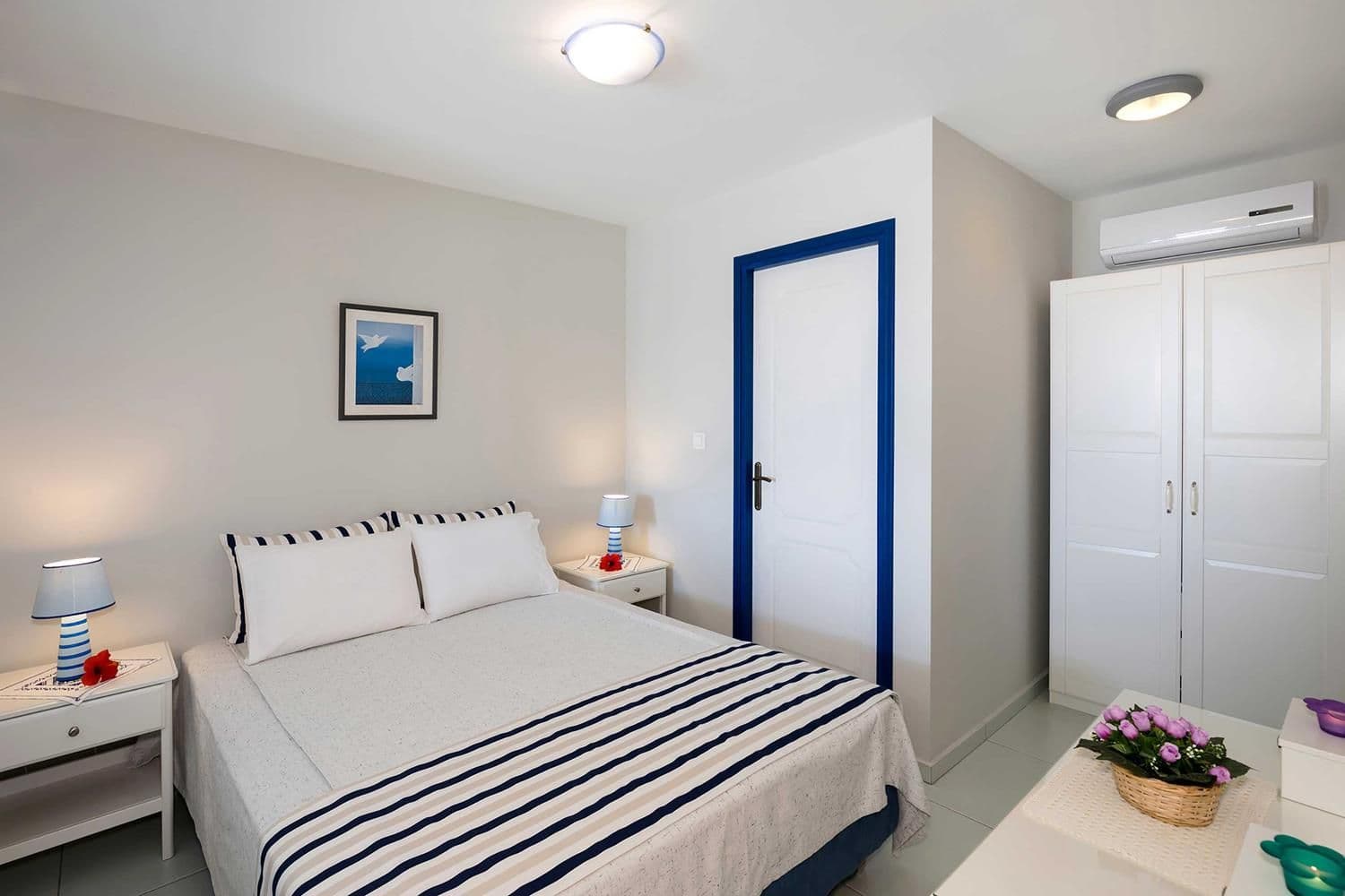 room-types-SEAVIEWSYR-SUI-0.jpg