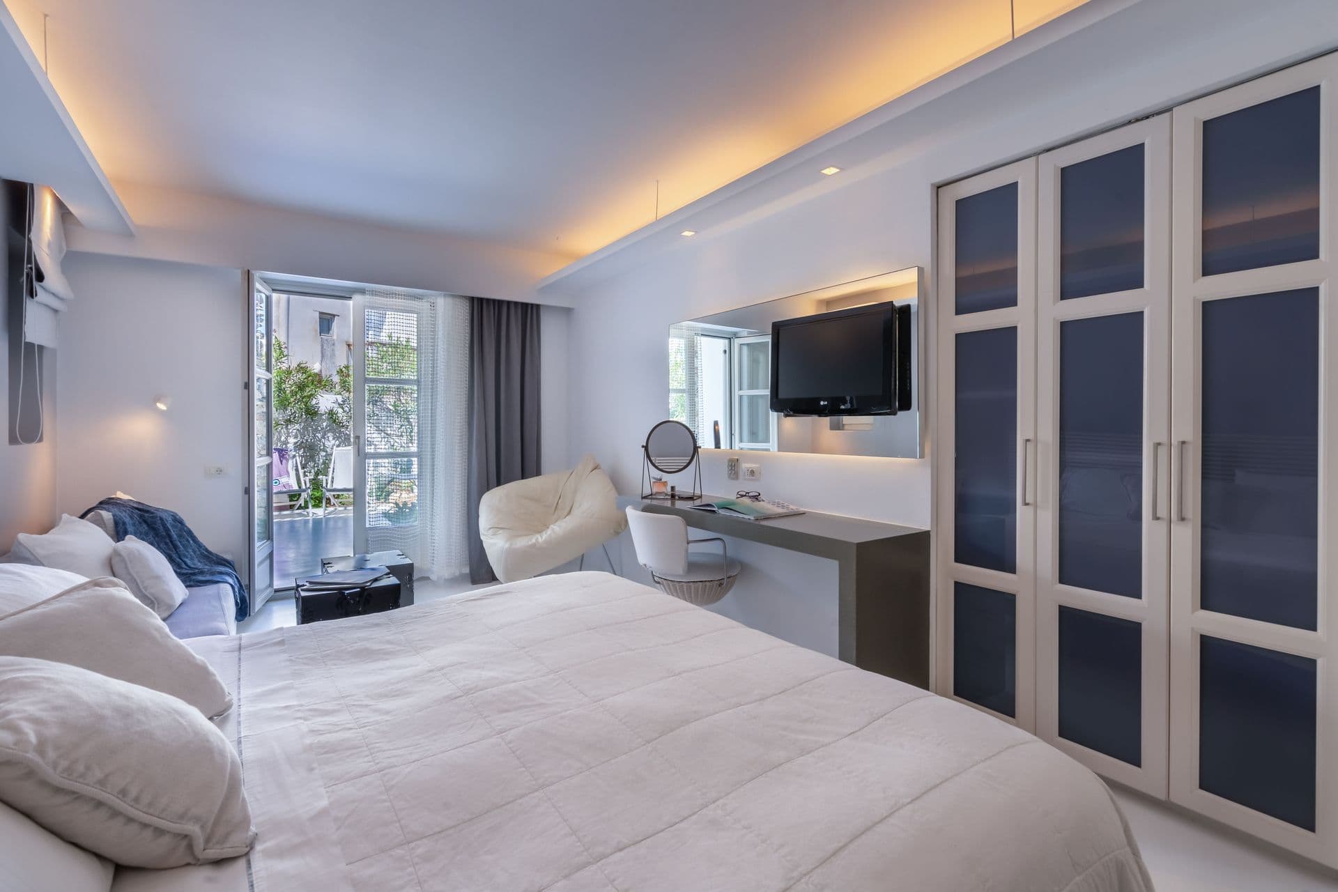 room-types-SEMELI-SUP-0.jpg