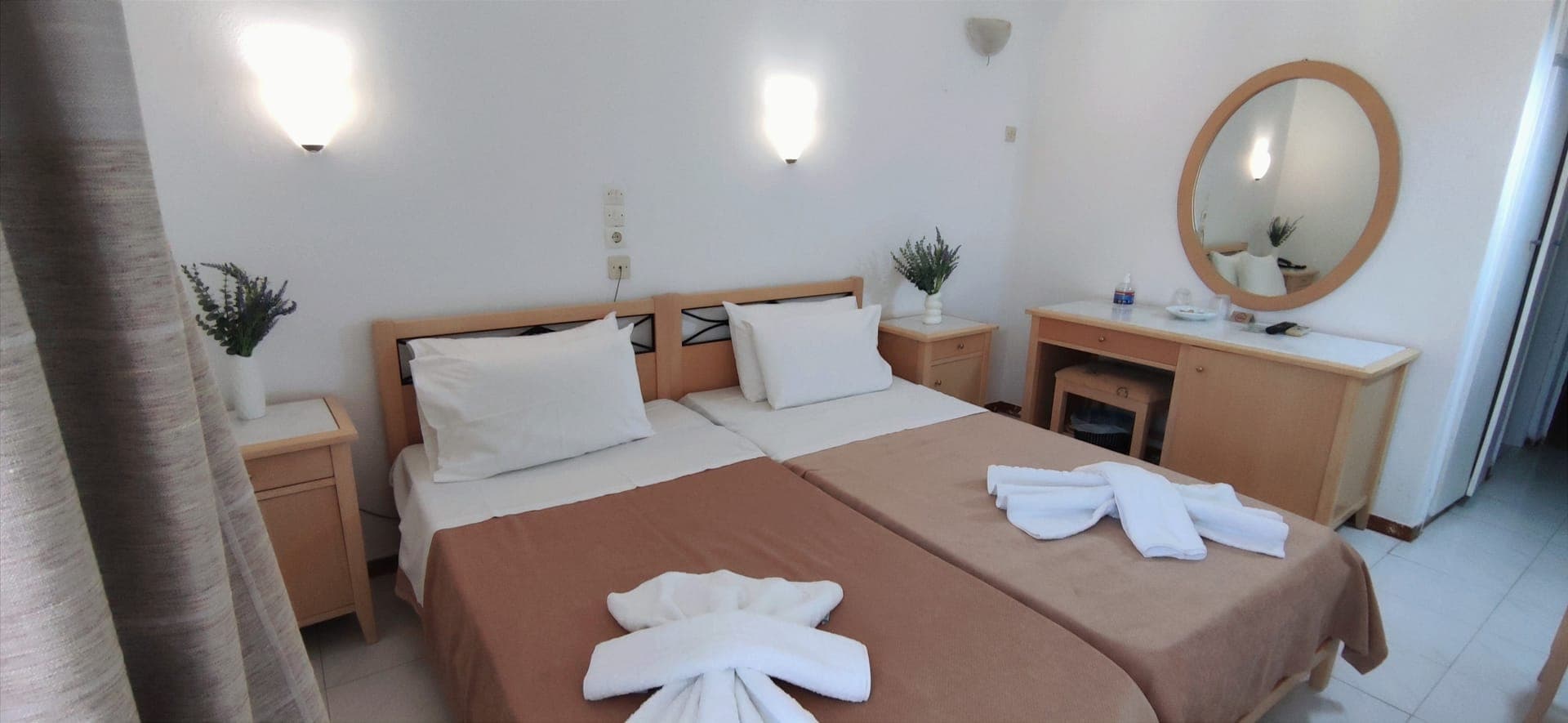 room-types-SERIFOSBEH-TW1-0.jpg