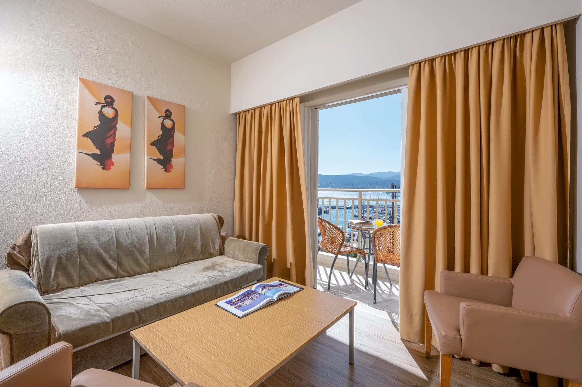 room-types-SGOUROS-SUISV-0.jpg