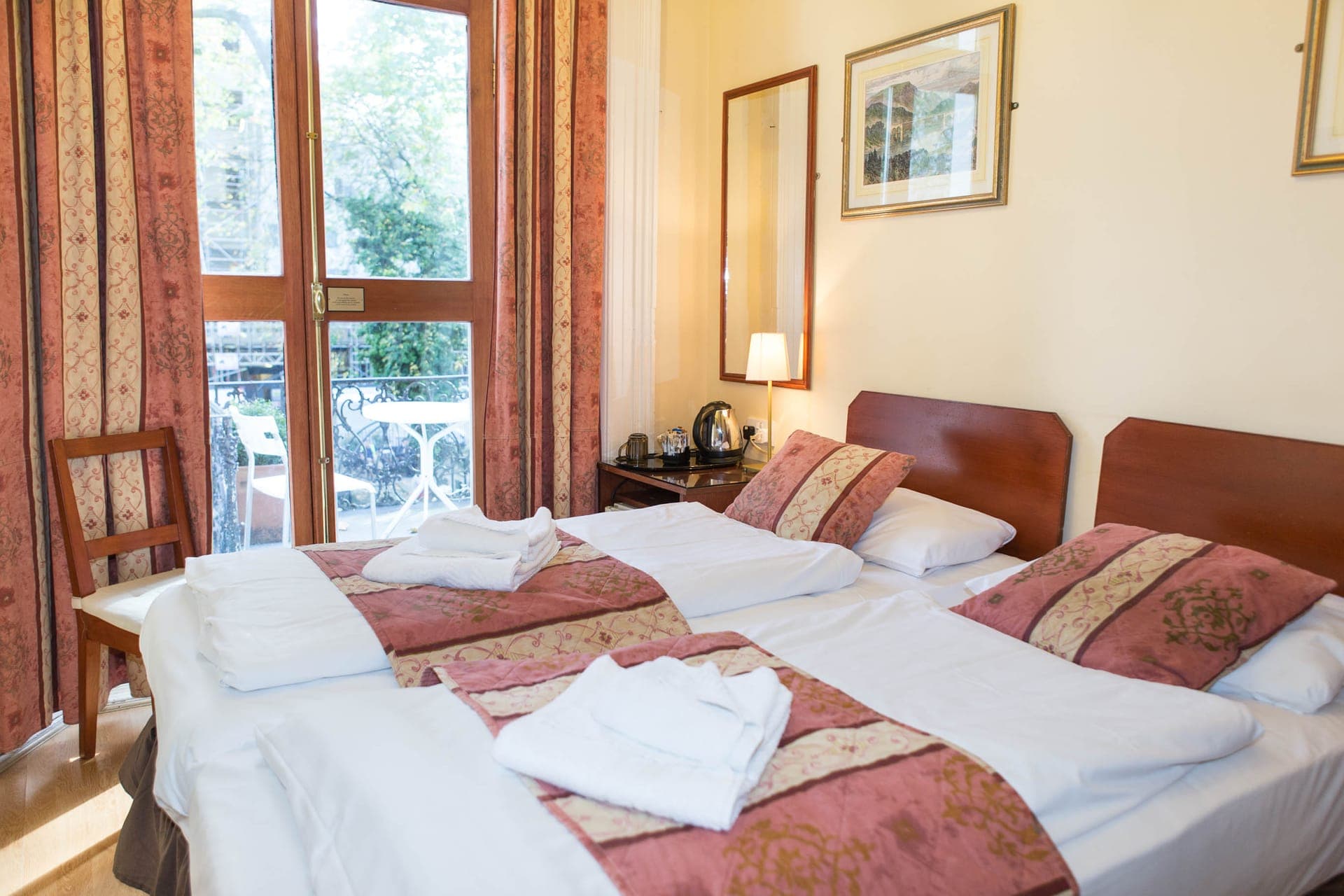 room-types-SHAKESPEAR-TWS-0.jpg