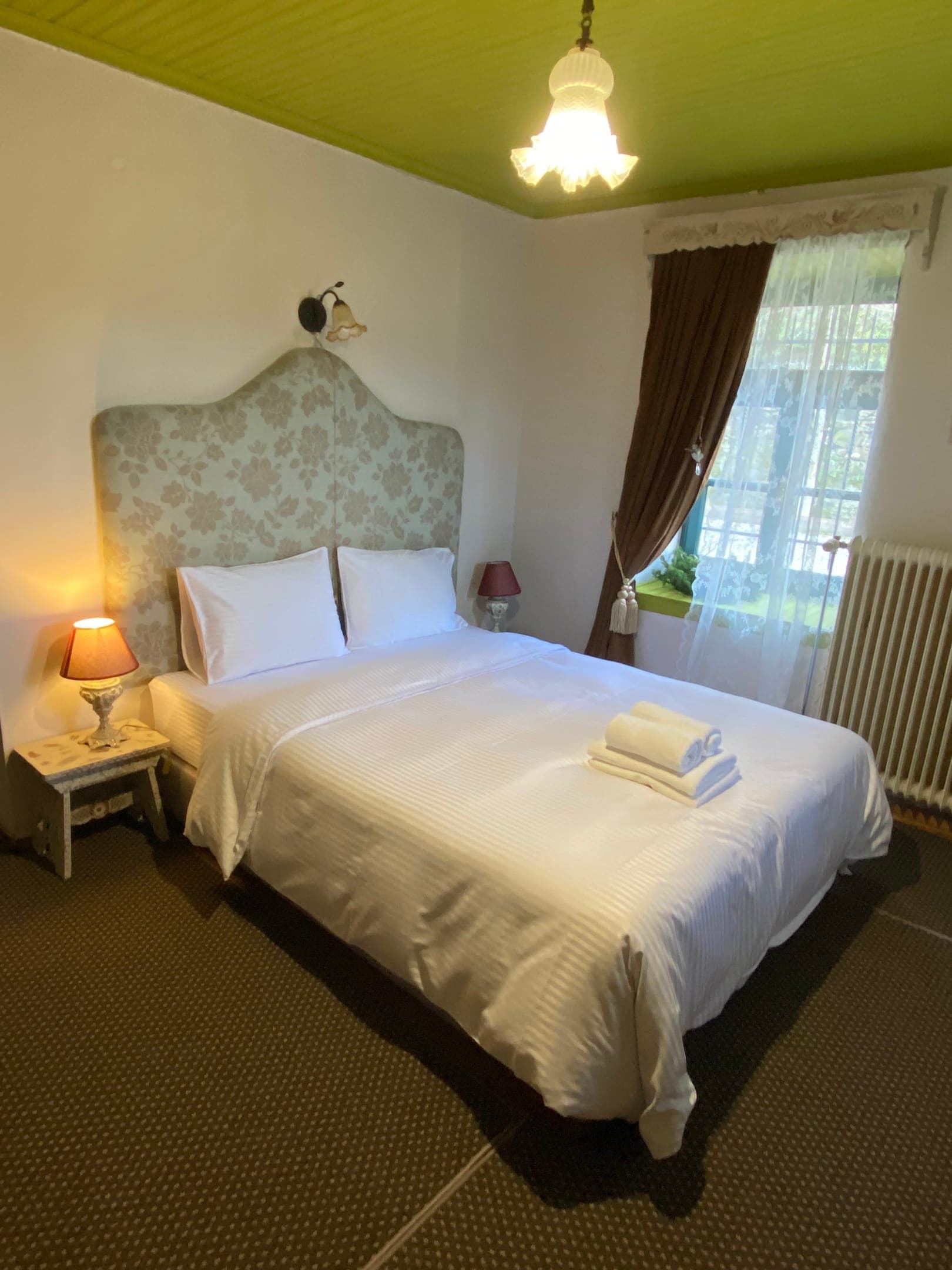 room-types-SHAMROCKEL-CLTRP-0.jpg