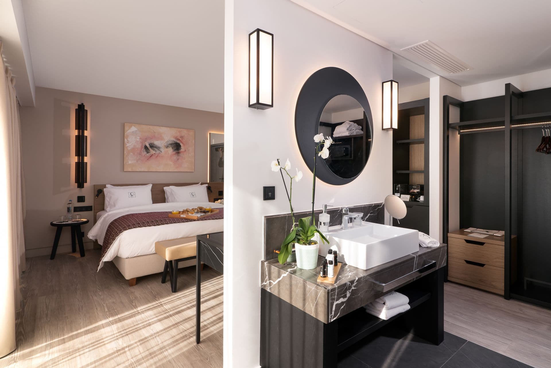 room-types-SHOTEL-DLXKIN-0.jpg