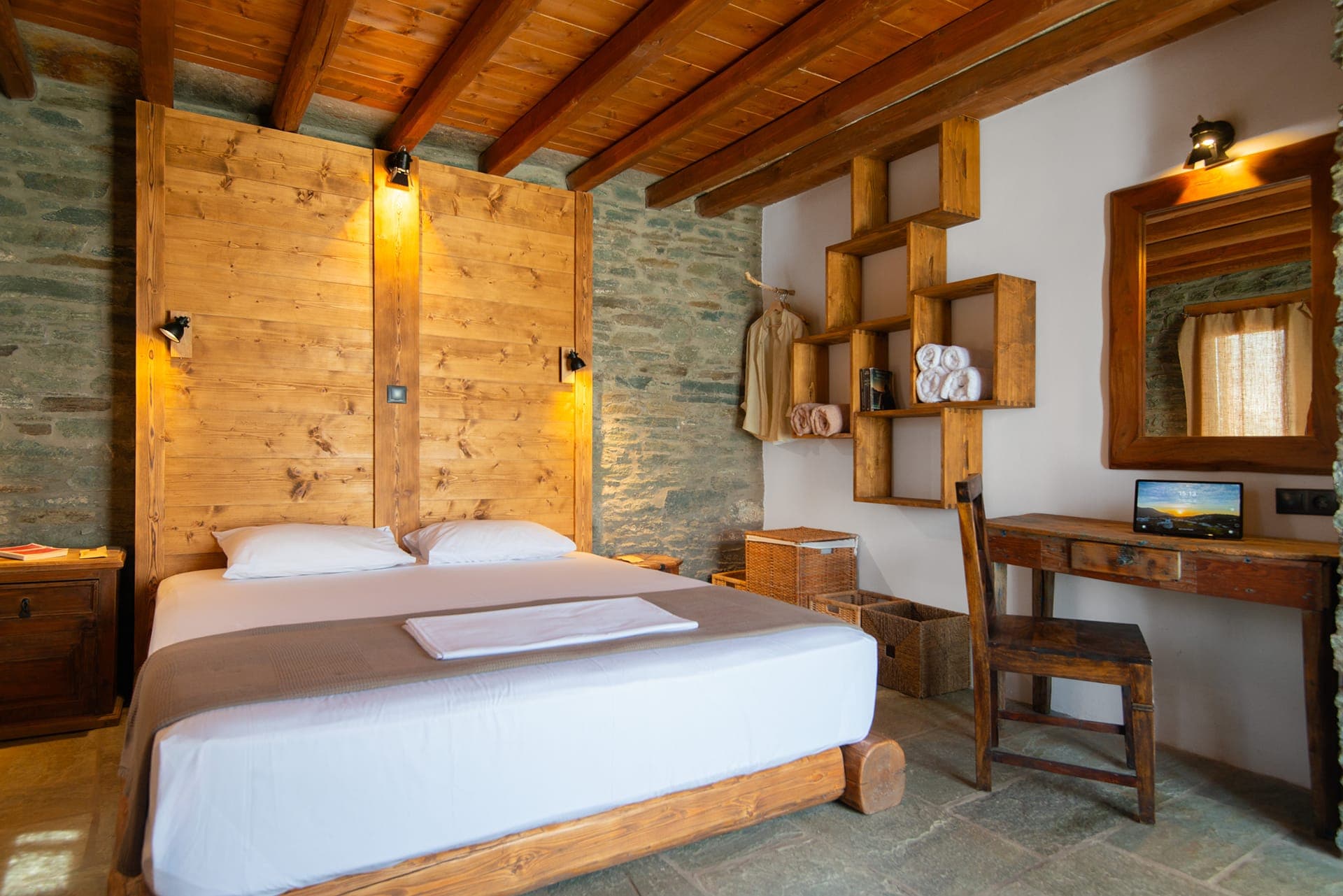 room-types-SIFNOSROOT-FARMH-0.jpg