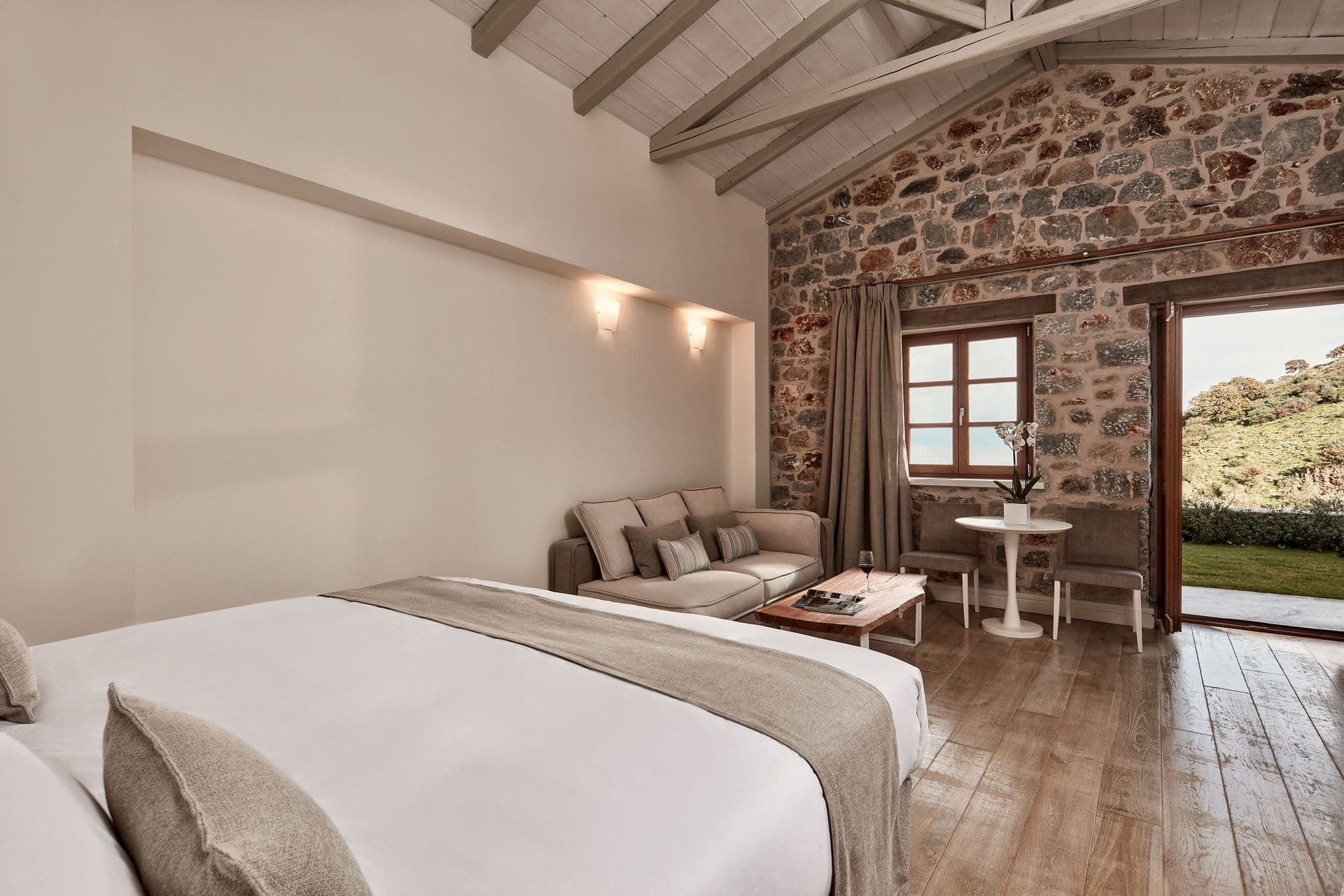 room-types-SILVERCOVE-HSPGSV-0.jpg