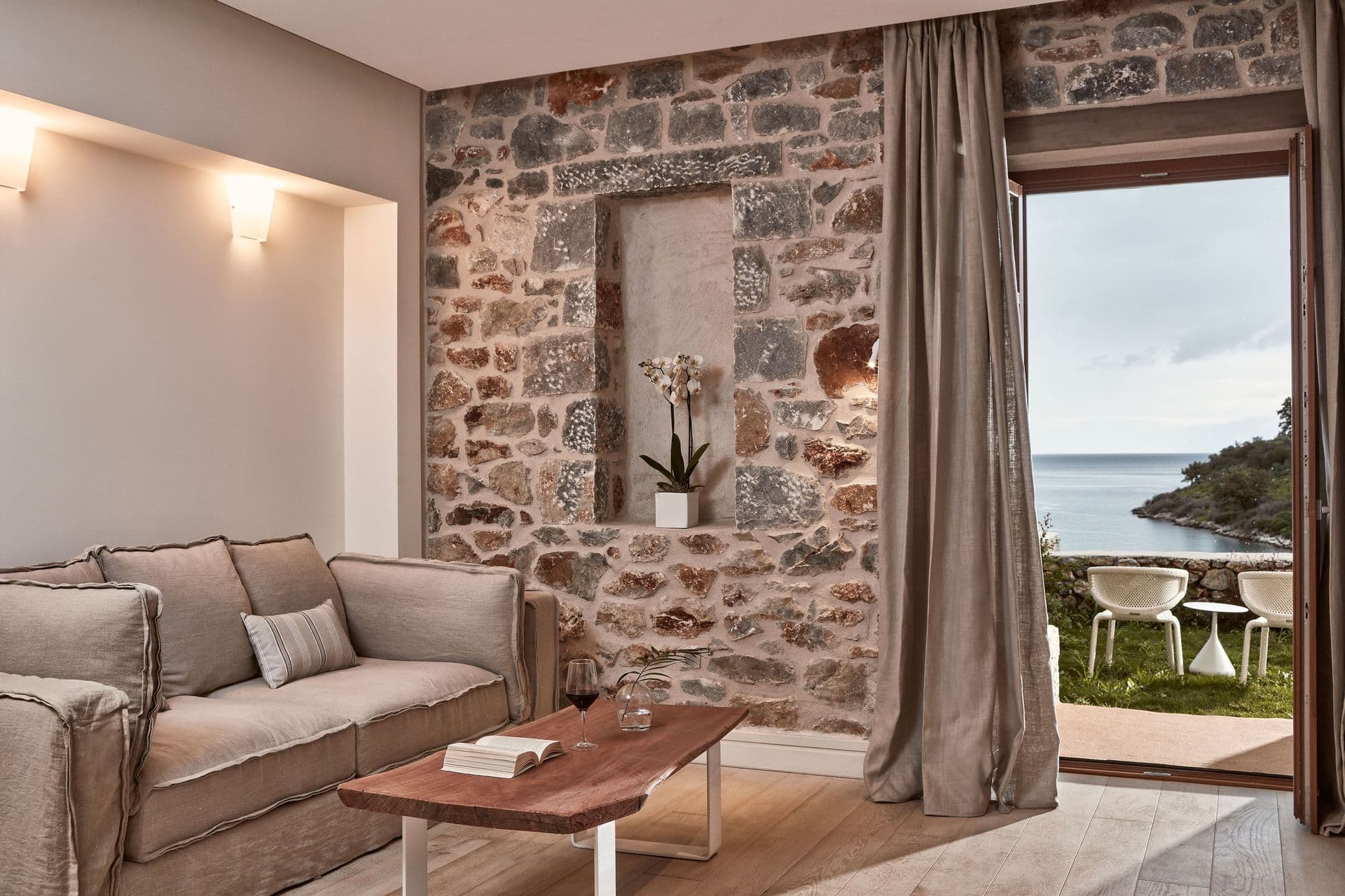 room-types-SILVERCOVE-SUIGSV-0.jpg