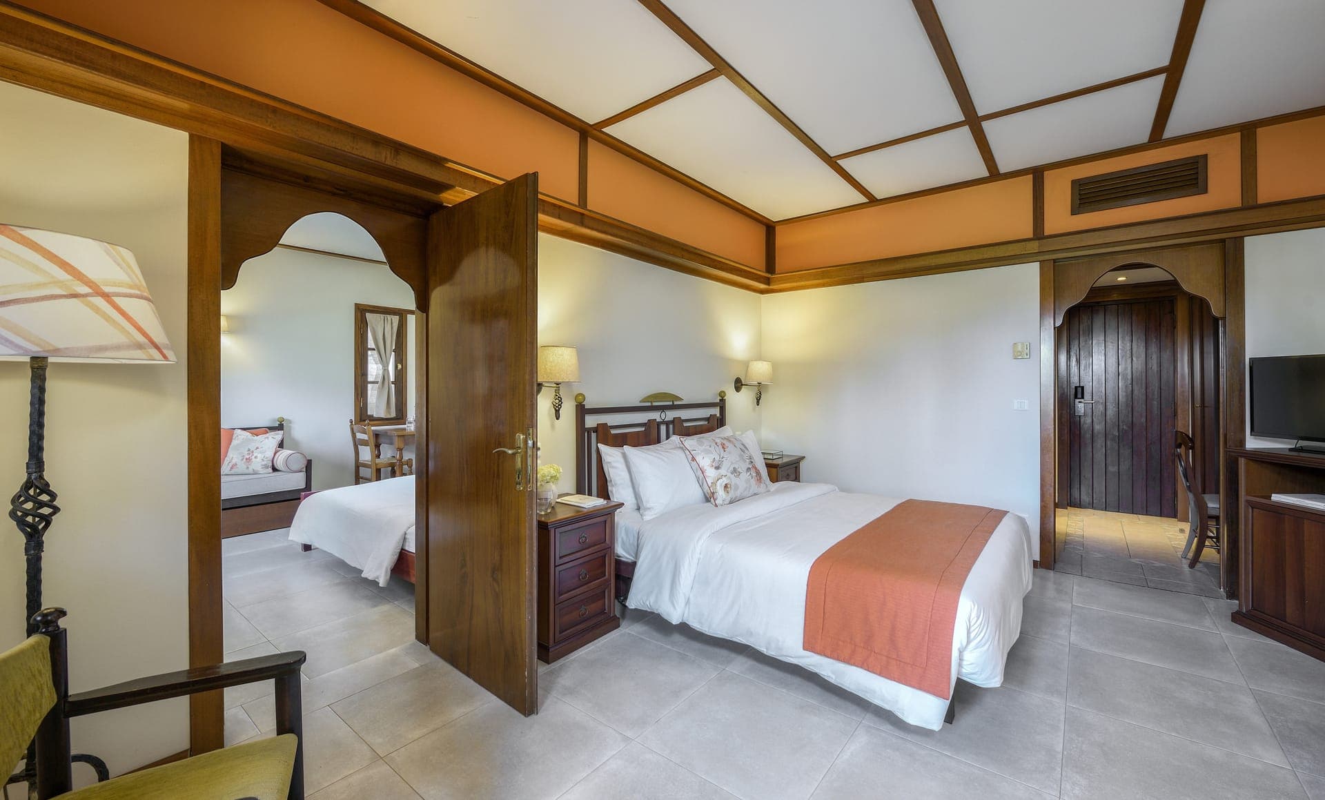 room-types-SIMANTRO-C2BDSU-0.jpg