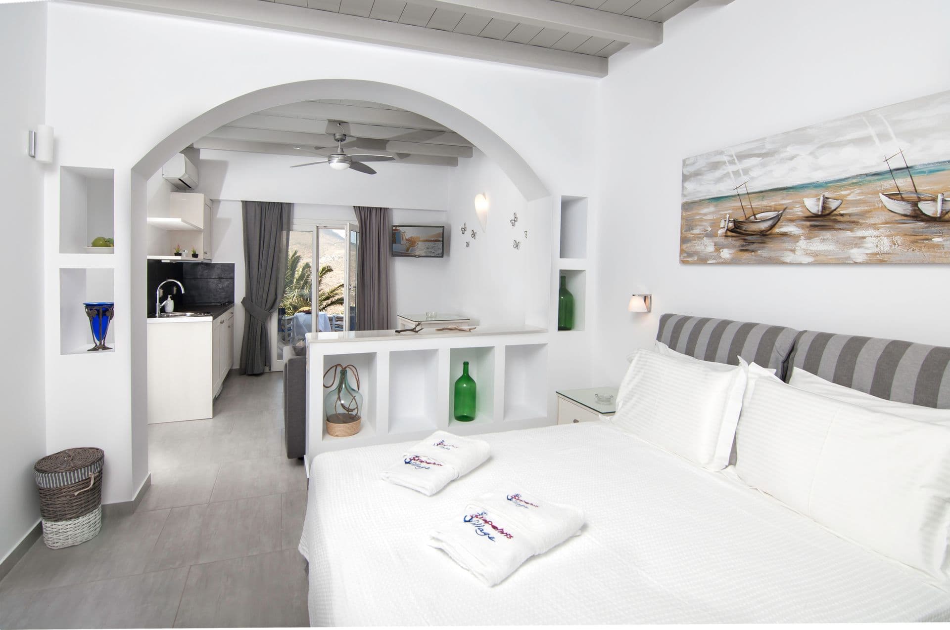 room-types-SKOPELITIS-QUAD2-0.jpg