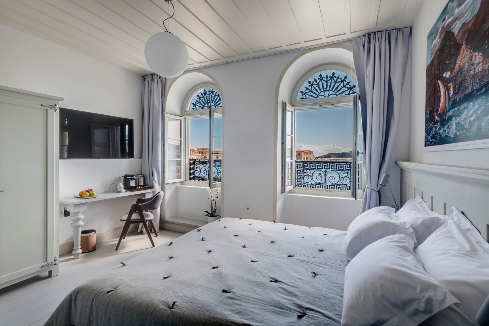 room-types-SKYLIGHT-DELUXE-0.jpg