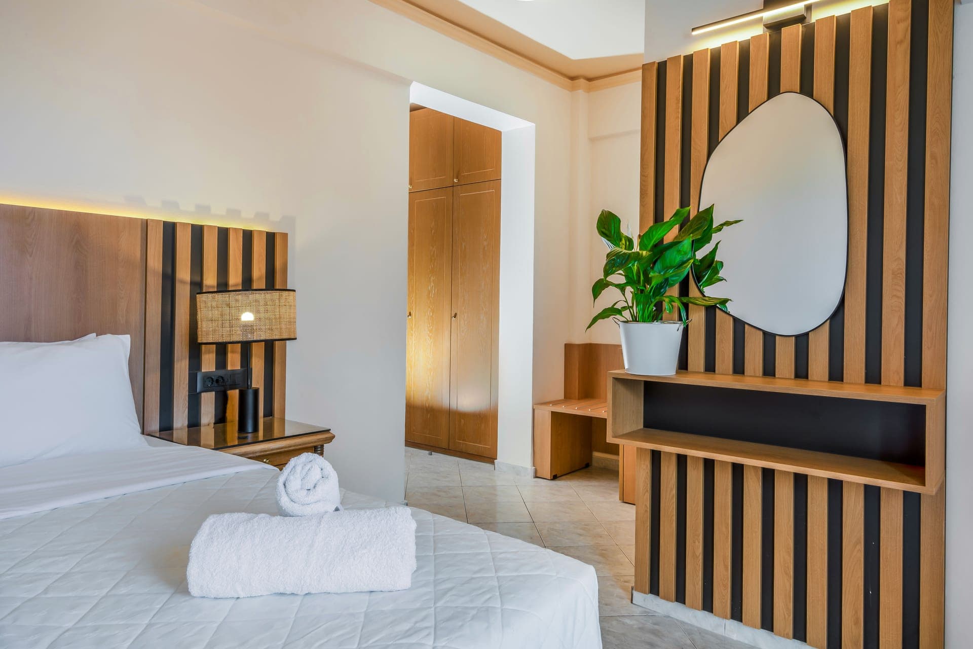 room-types-SOCRATES-APT5-0.jpg