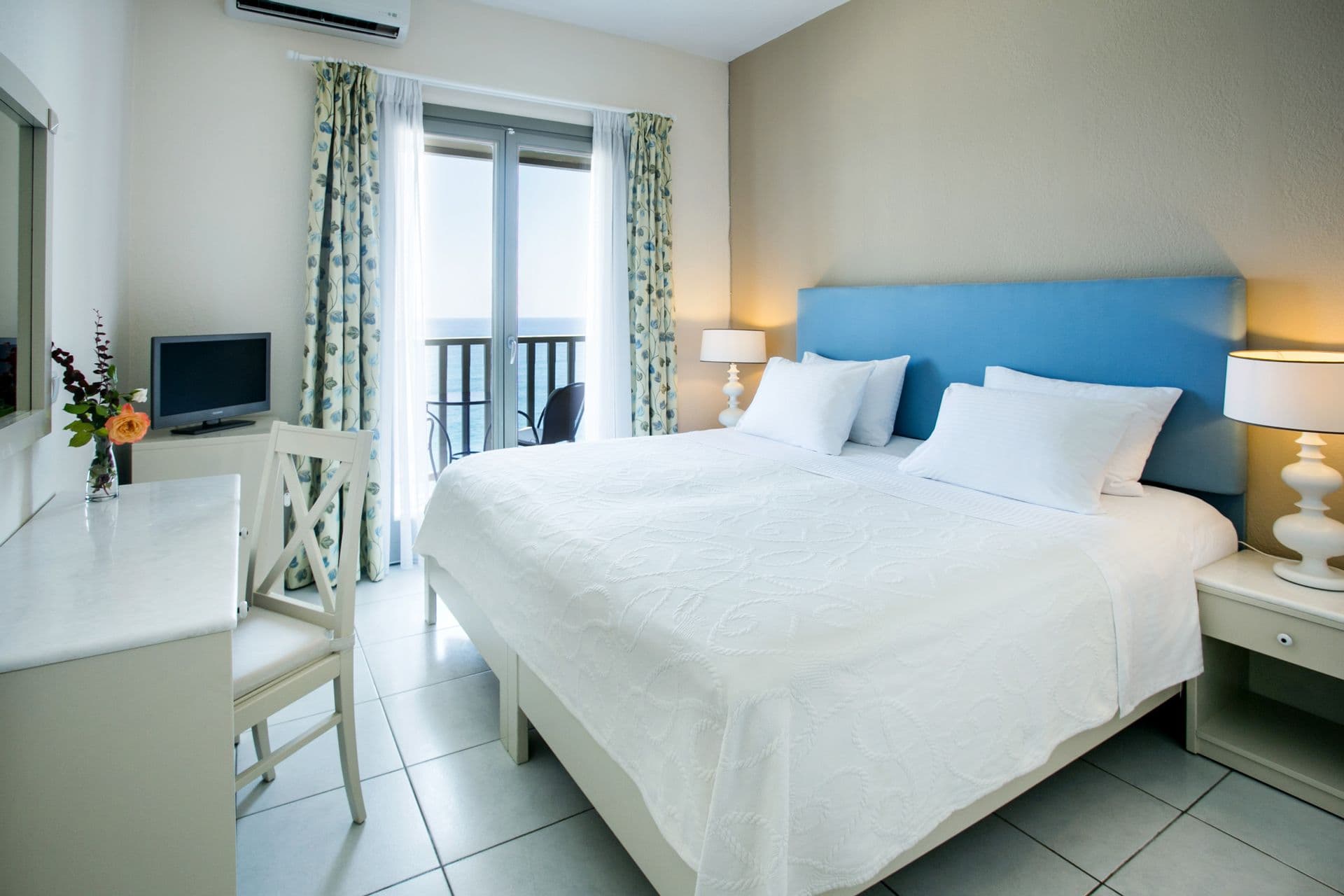 room-types-SOFOKLES-DBLSV-0.jpg