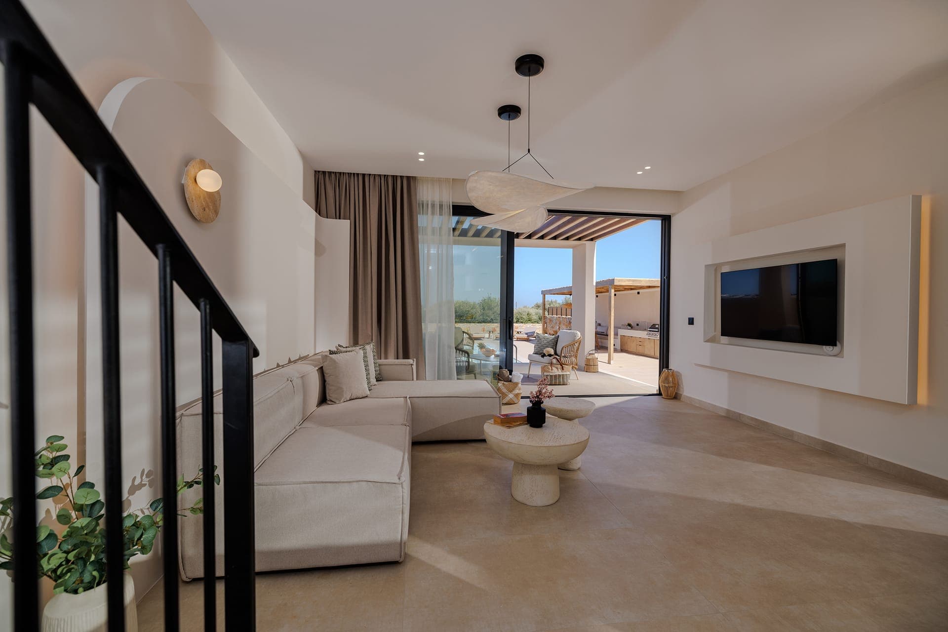 room-types-SOKRALOCO-VILLA5-0.jpg