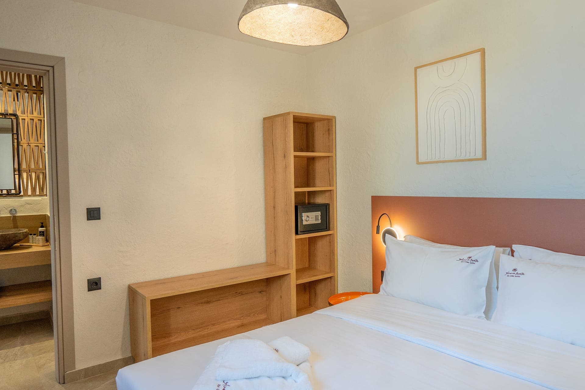 room-types-SOLUNAFORT-1BEDSV-0.jpg