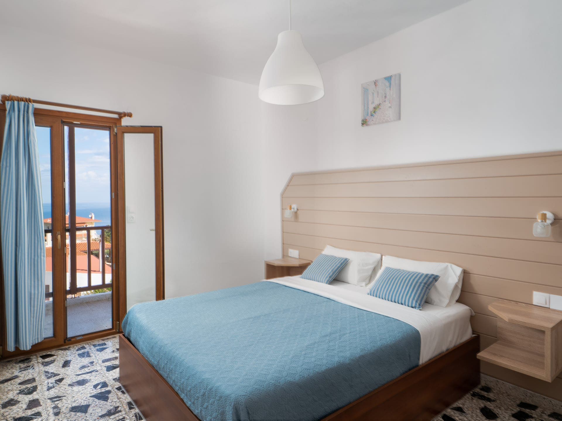 room-types-SPIROSSOUL-TRIPLE-0.jpg