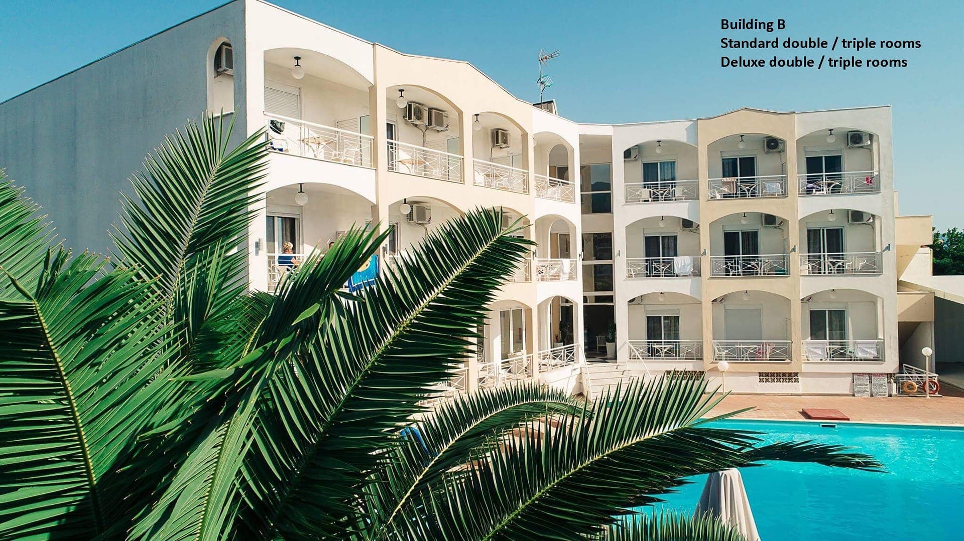 room-types-STABEACH-TRIPLE-0.jpg