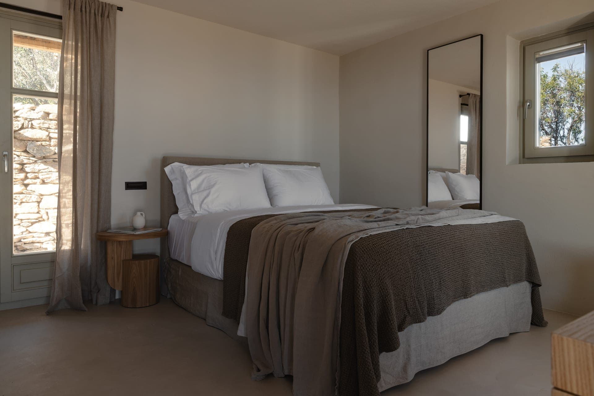 room-types-STAMNASIFN-HONEY-0.jpg