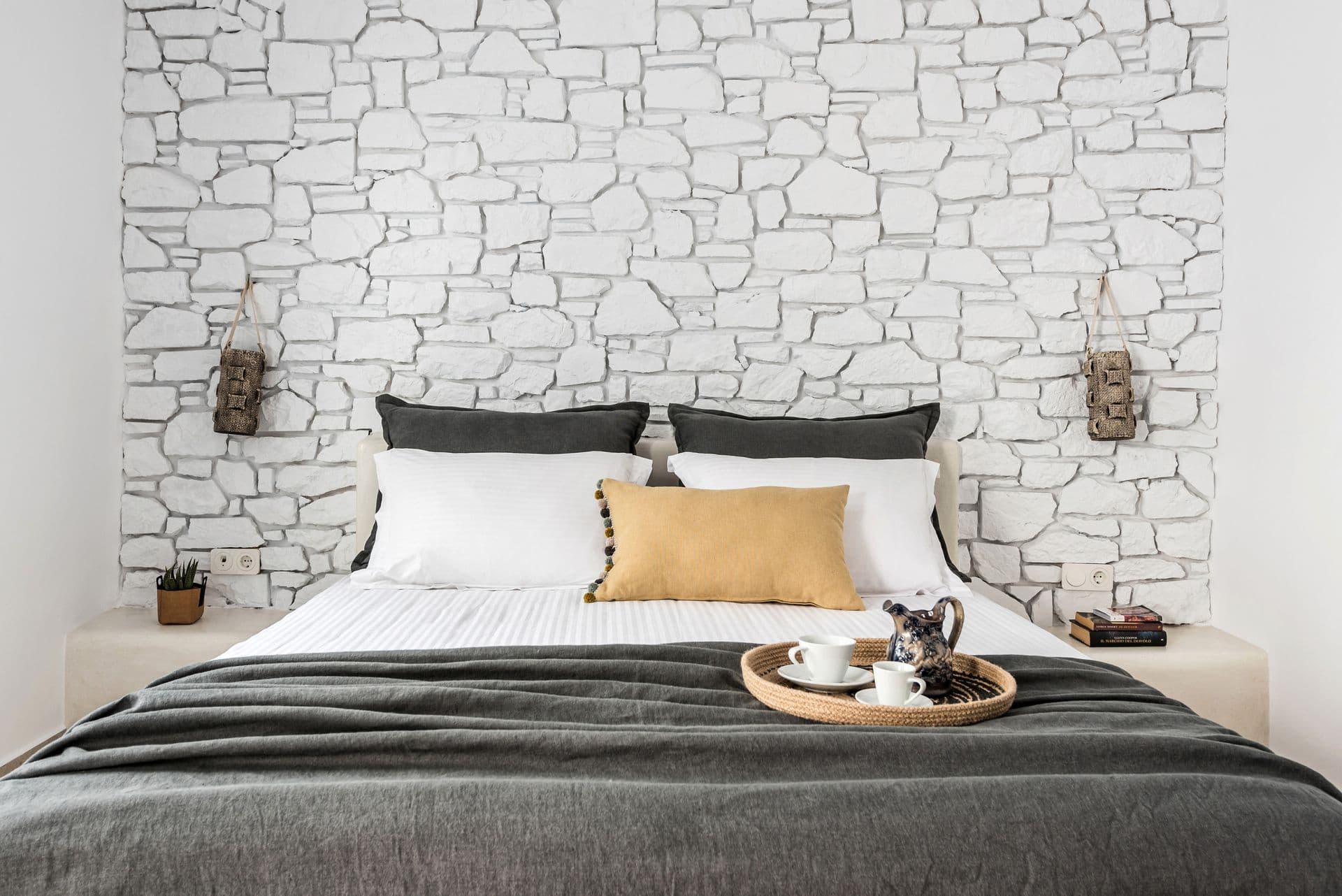room-types-STAMPALIA-DLXDBL-0.jpg