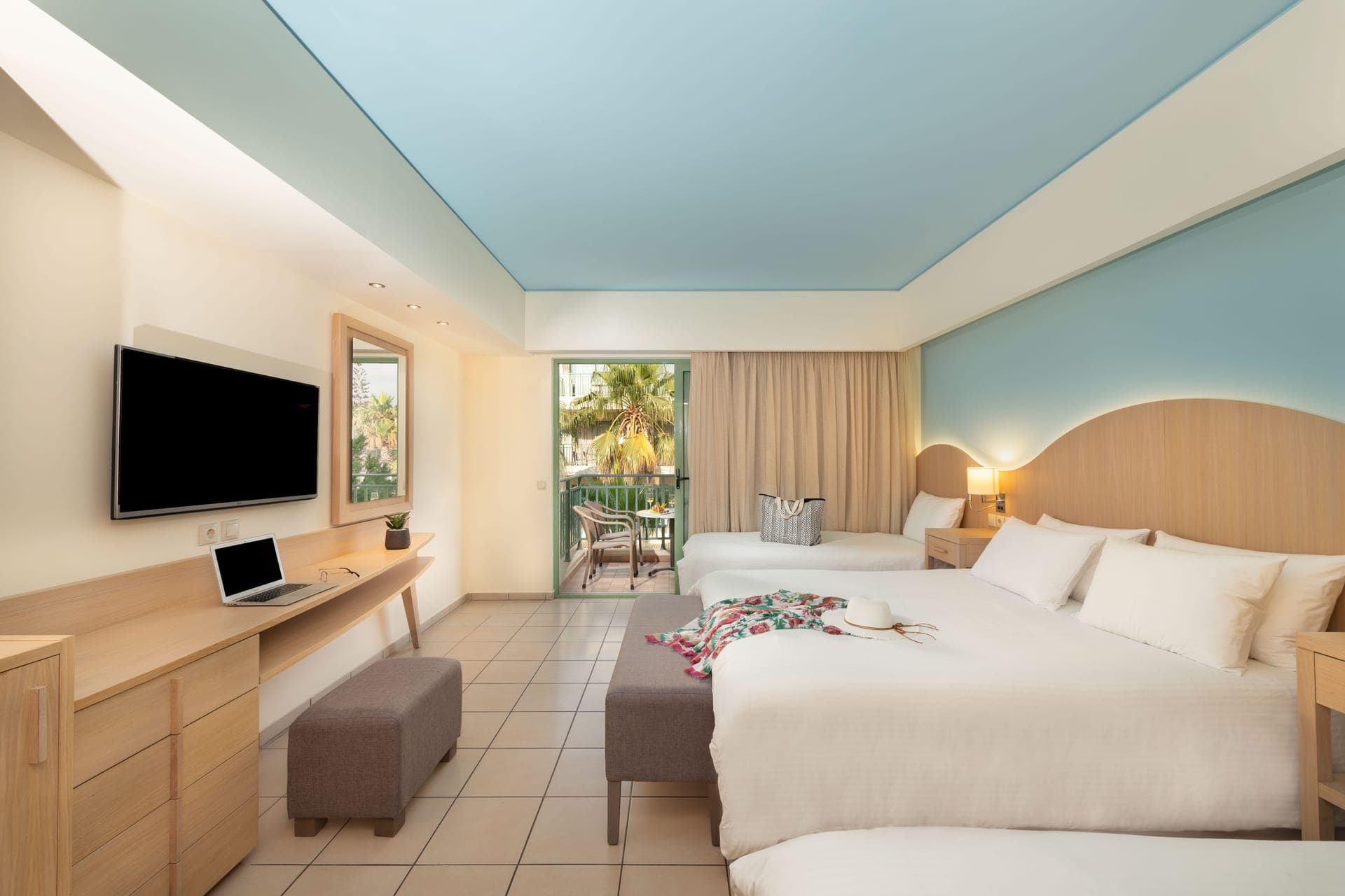 room-types-STARBEACH-STD4-0.jpg