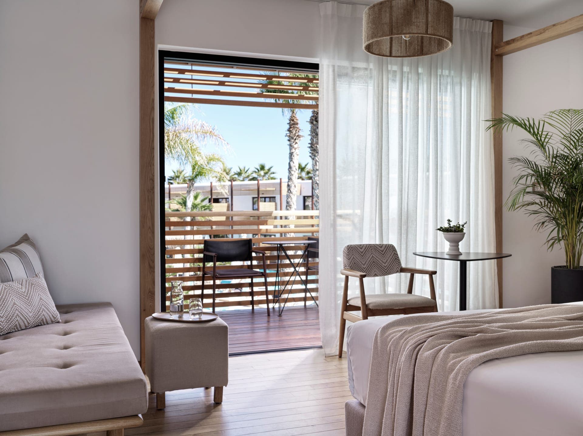 room-types-STELLAISLA-PREM-0.jpg