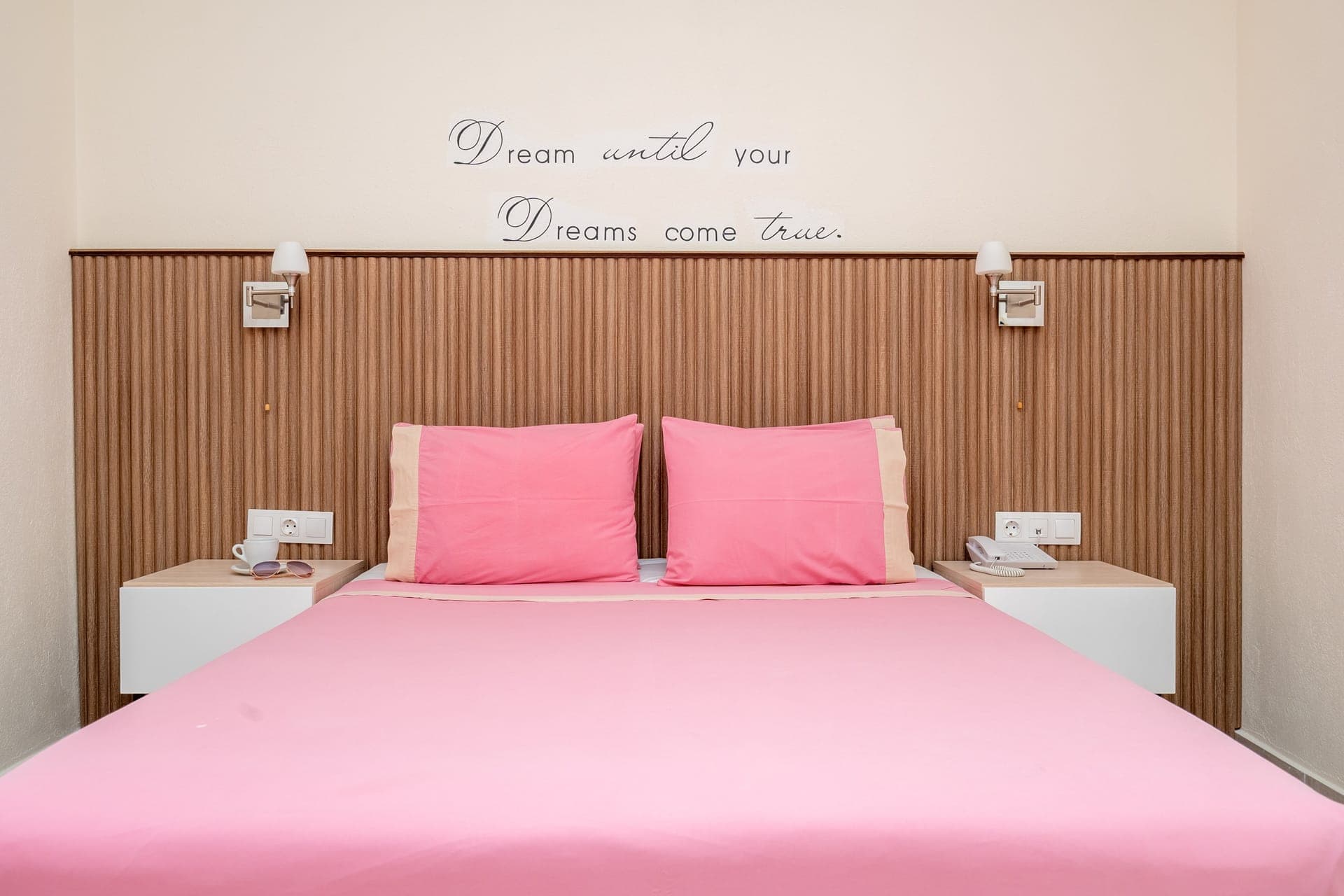 room-types-STRATOS-SS-0.jpg
