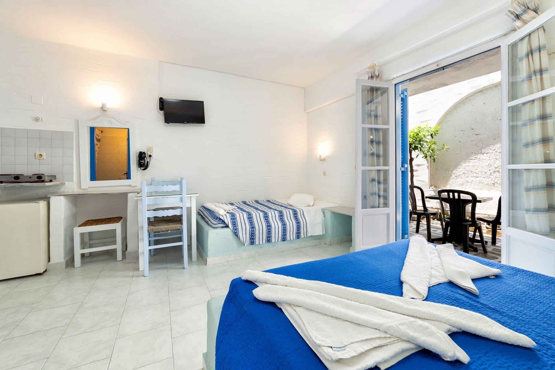 room-types-STRATOSSTU-R2PXY-0.jpg