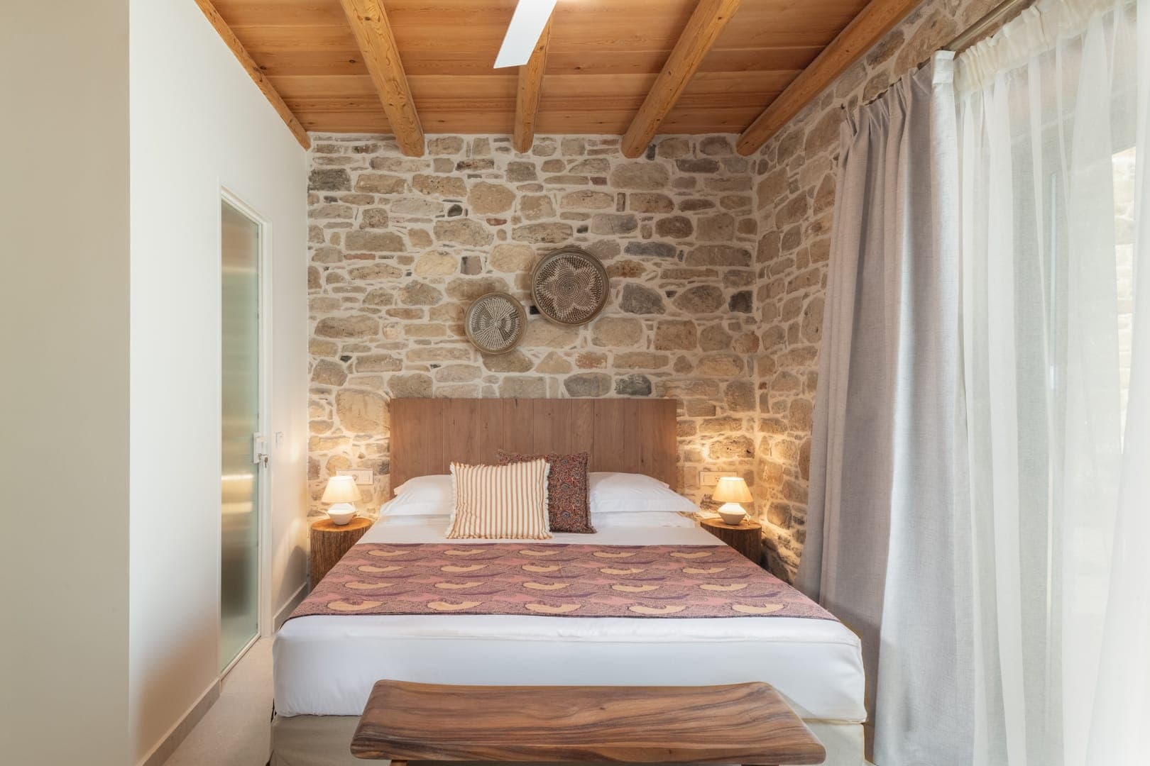 room-types-STTENCRETE-DLXDDD-0.jpg