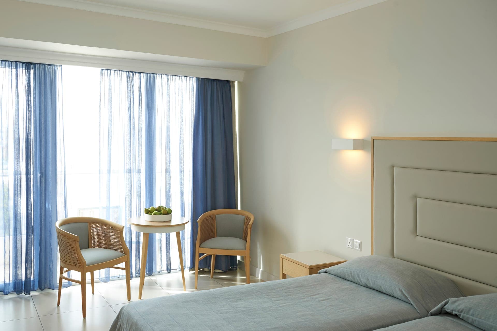 room-types-SUNRBEACH-IV-0.jpg