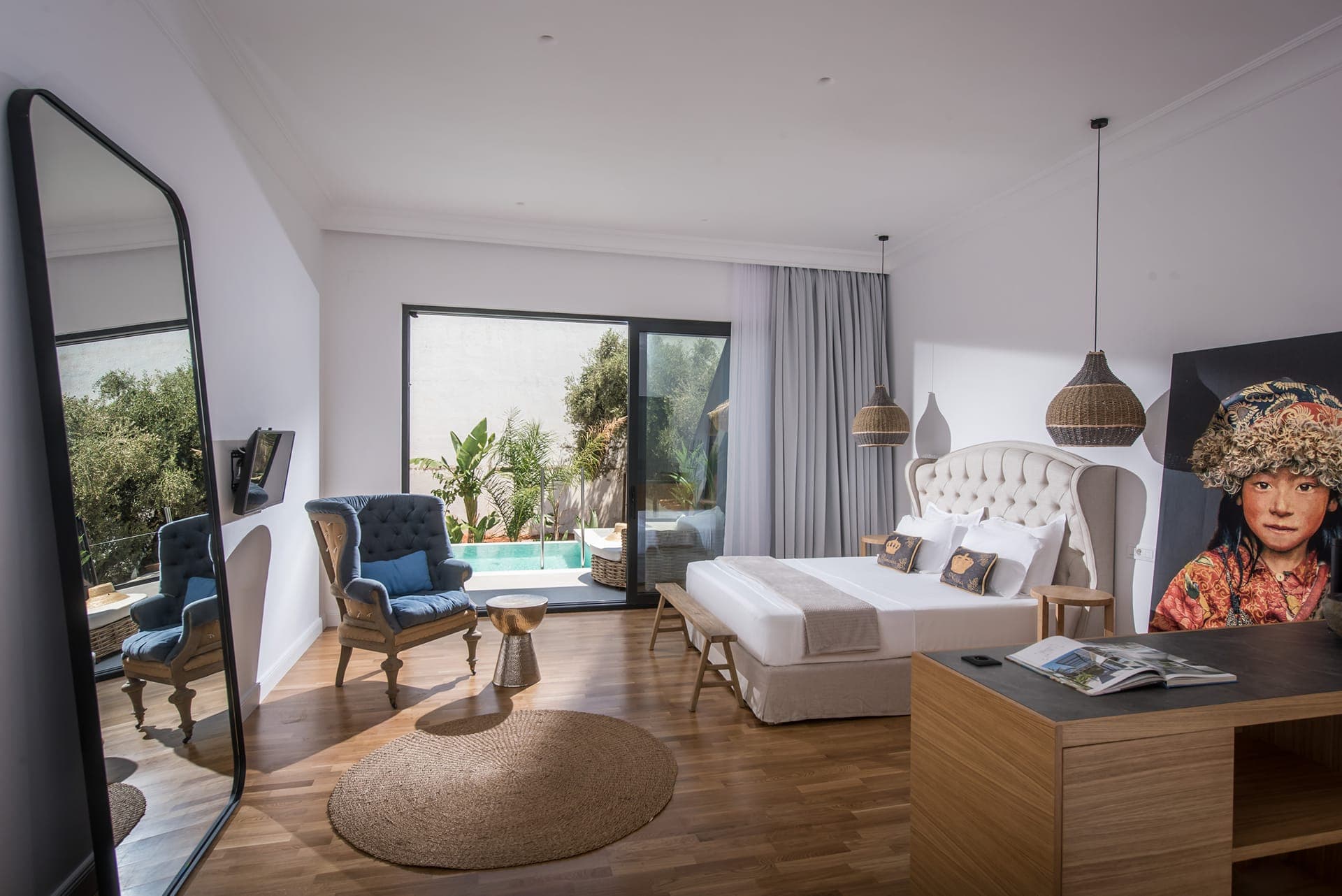 room-types-SUNVM-POOL-0.jpg