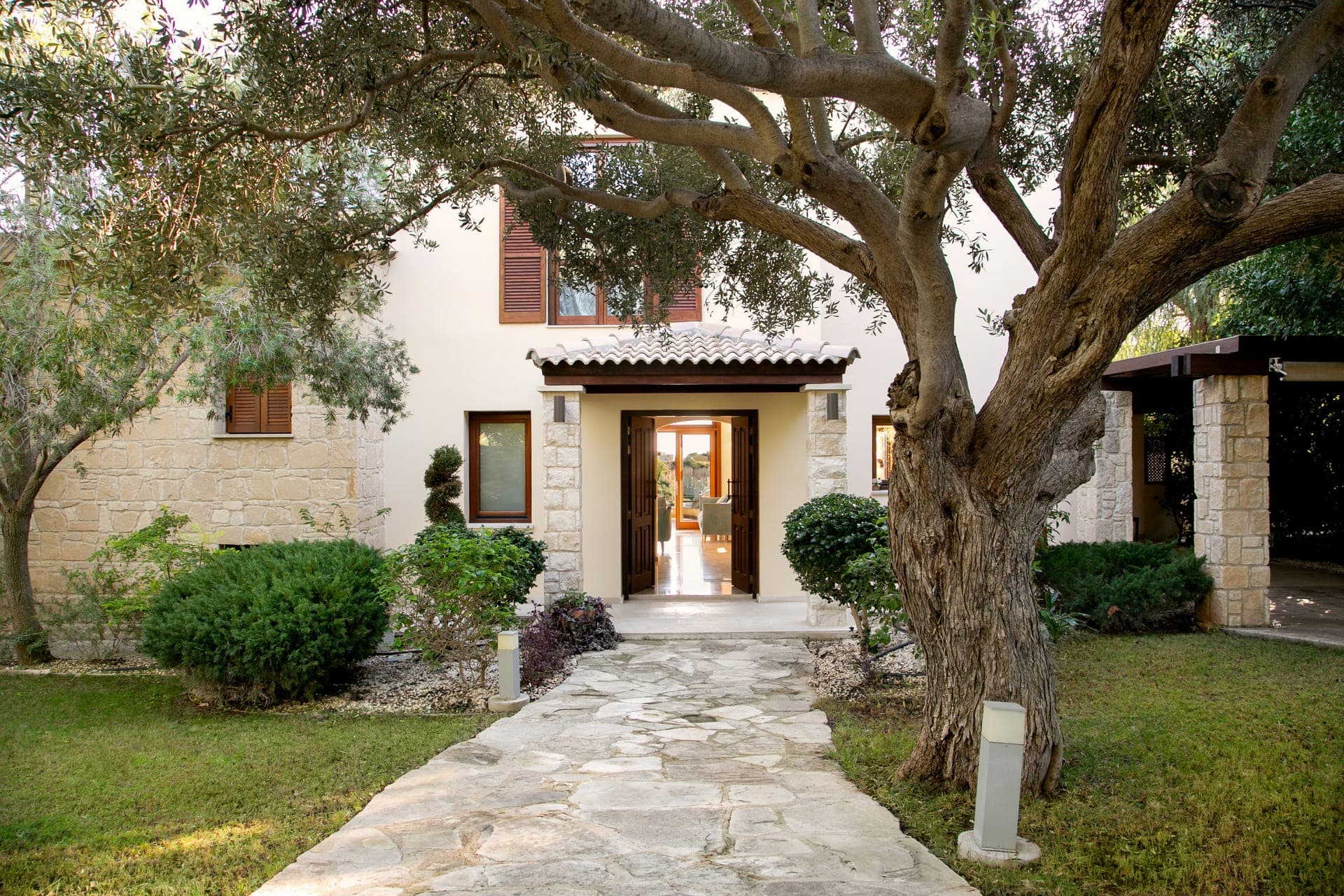 room-types-SUPVILLAS-0100-0.jpg