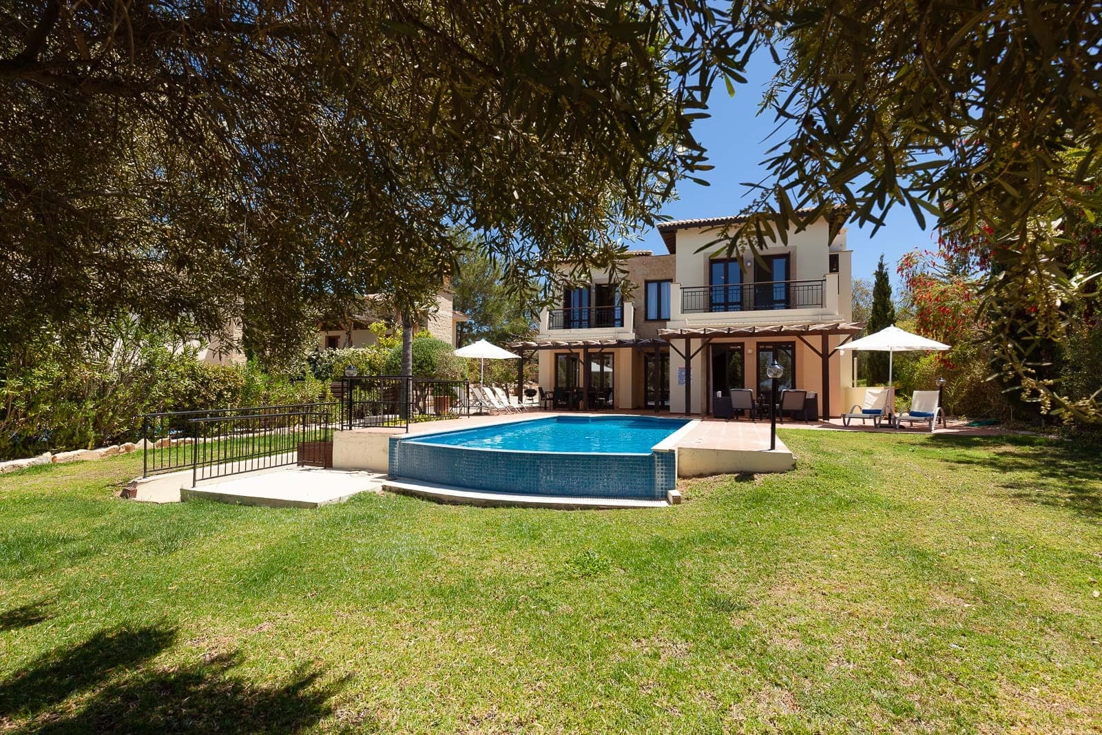 room-types-SUPVILLAS-0117-0.jpg