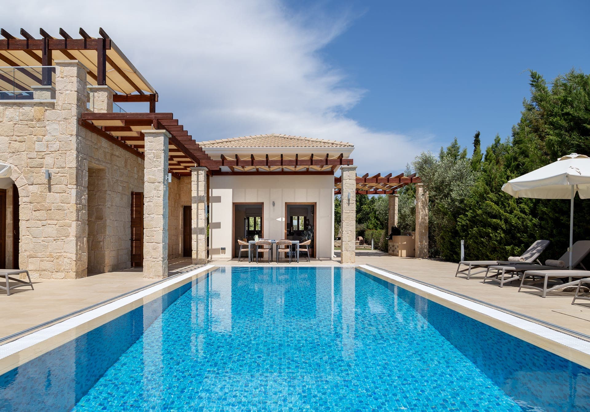 room-types-SUPVILLAS-0367-0.jpg
