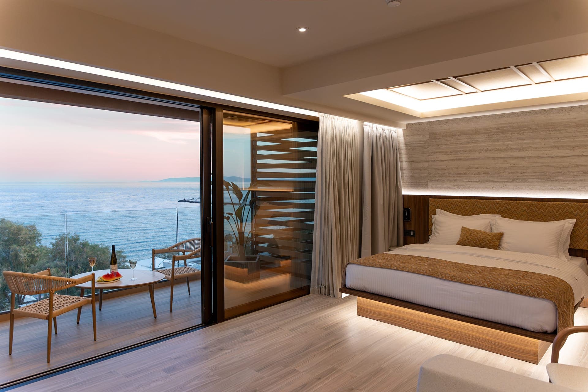 room-types-TAYSHOTEL-JSUITE-0.jpg
