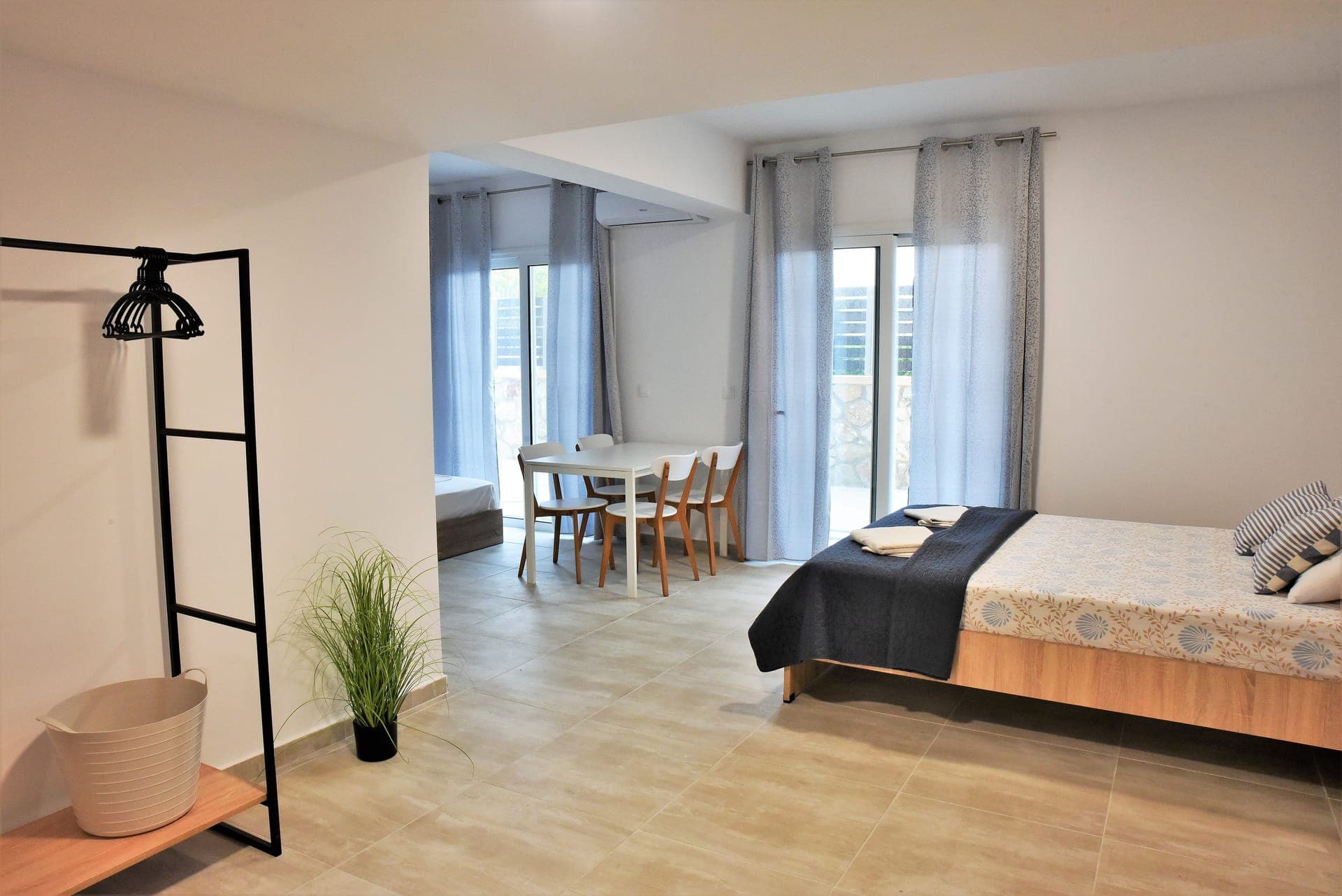 room-types-TELHINISHO-APTERR-0.jpg