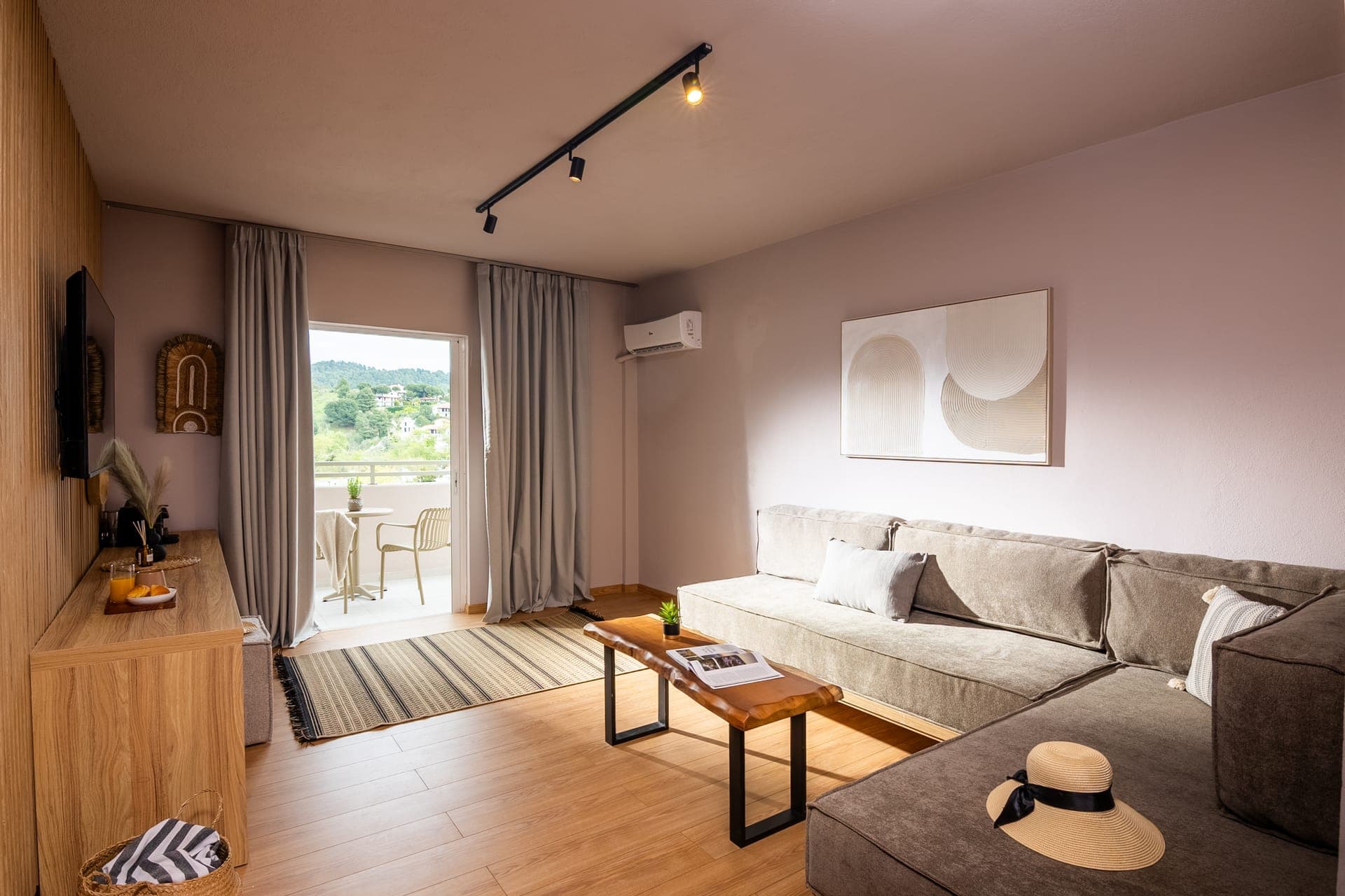 room-types-TELISKIATH-CMFSMV-0.jpg