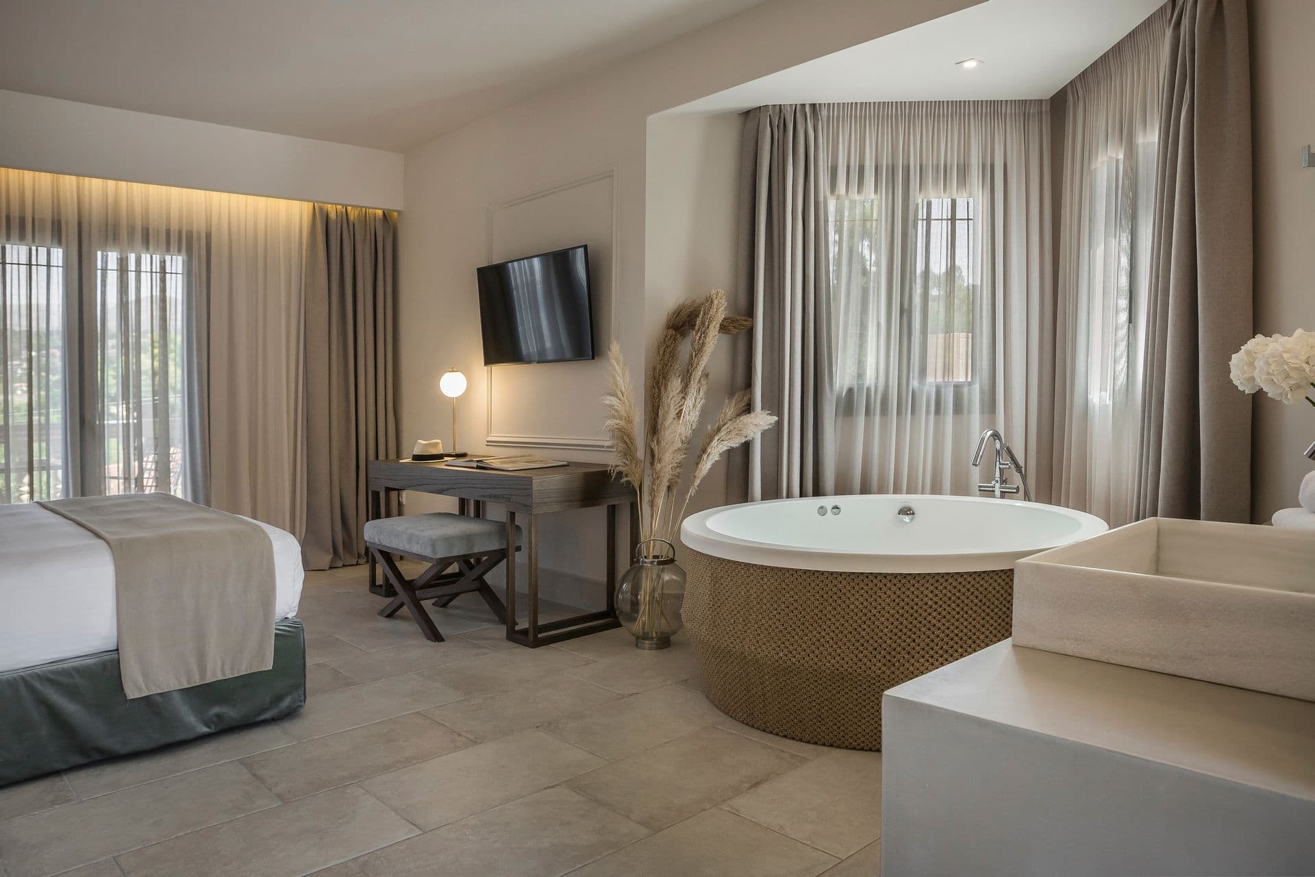 room-types-THALASSABH-JUNIOR-0.jpg