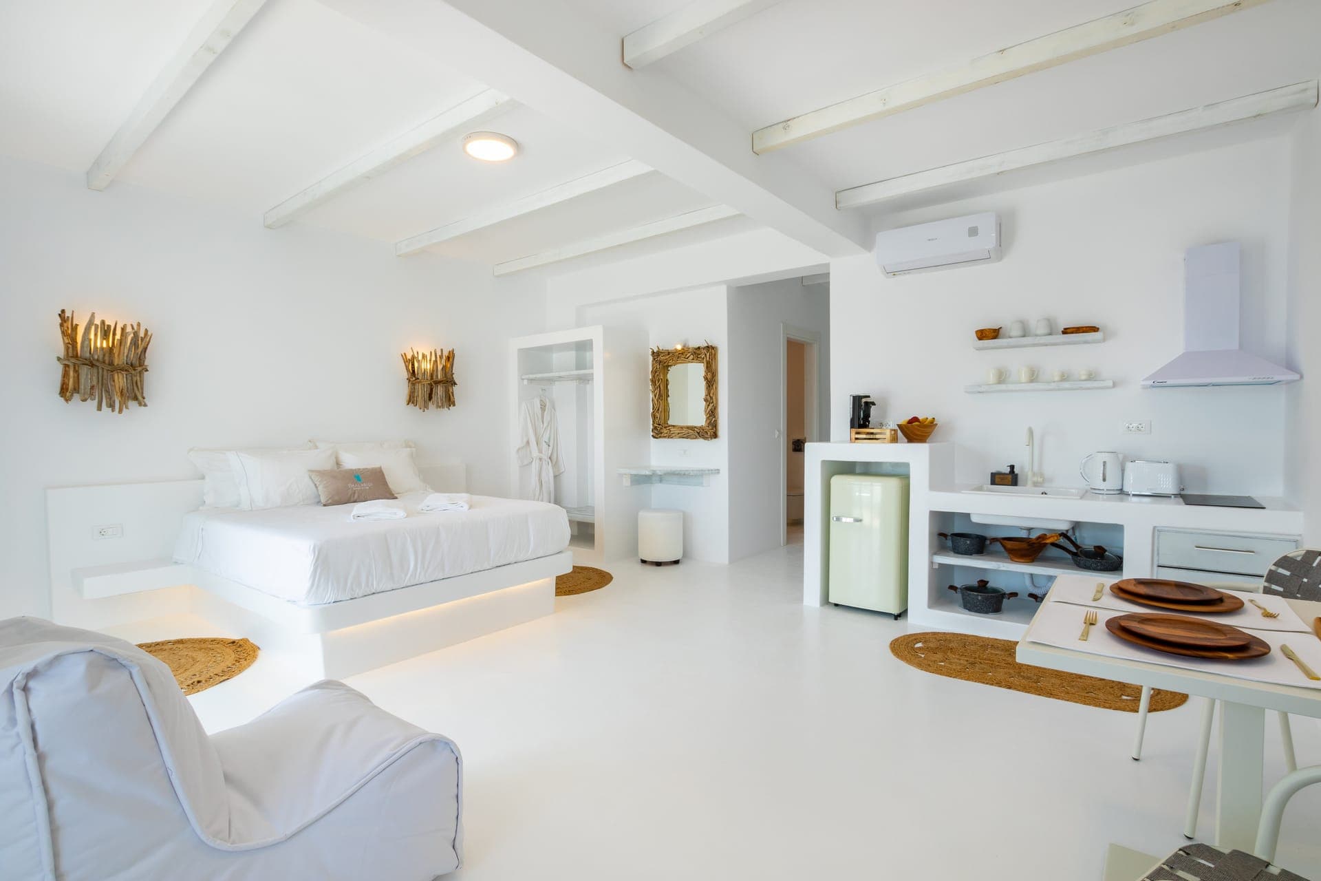 room-types-THALASSLXS-102-0.jpg